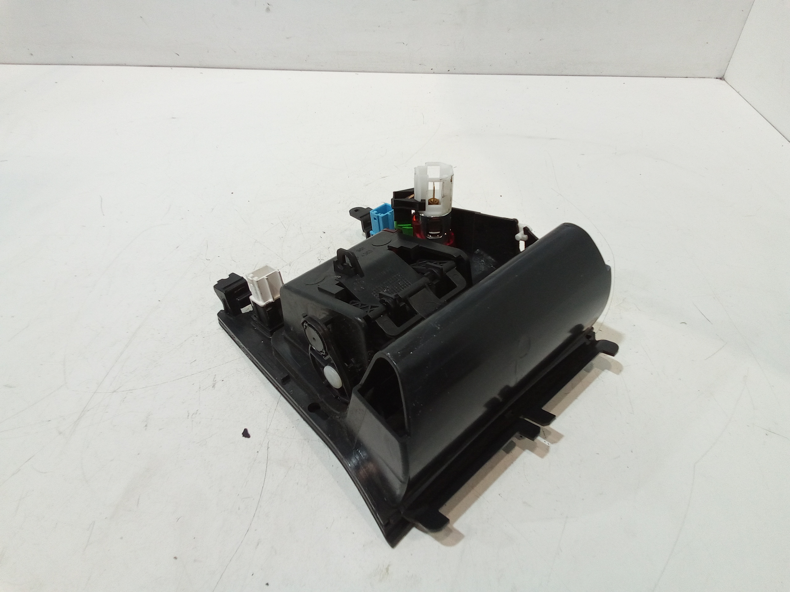 Accendisigari per Volkswagen Golf 6 Berlina (08>12) (2008 - 2012)