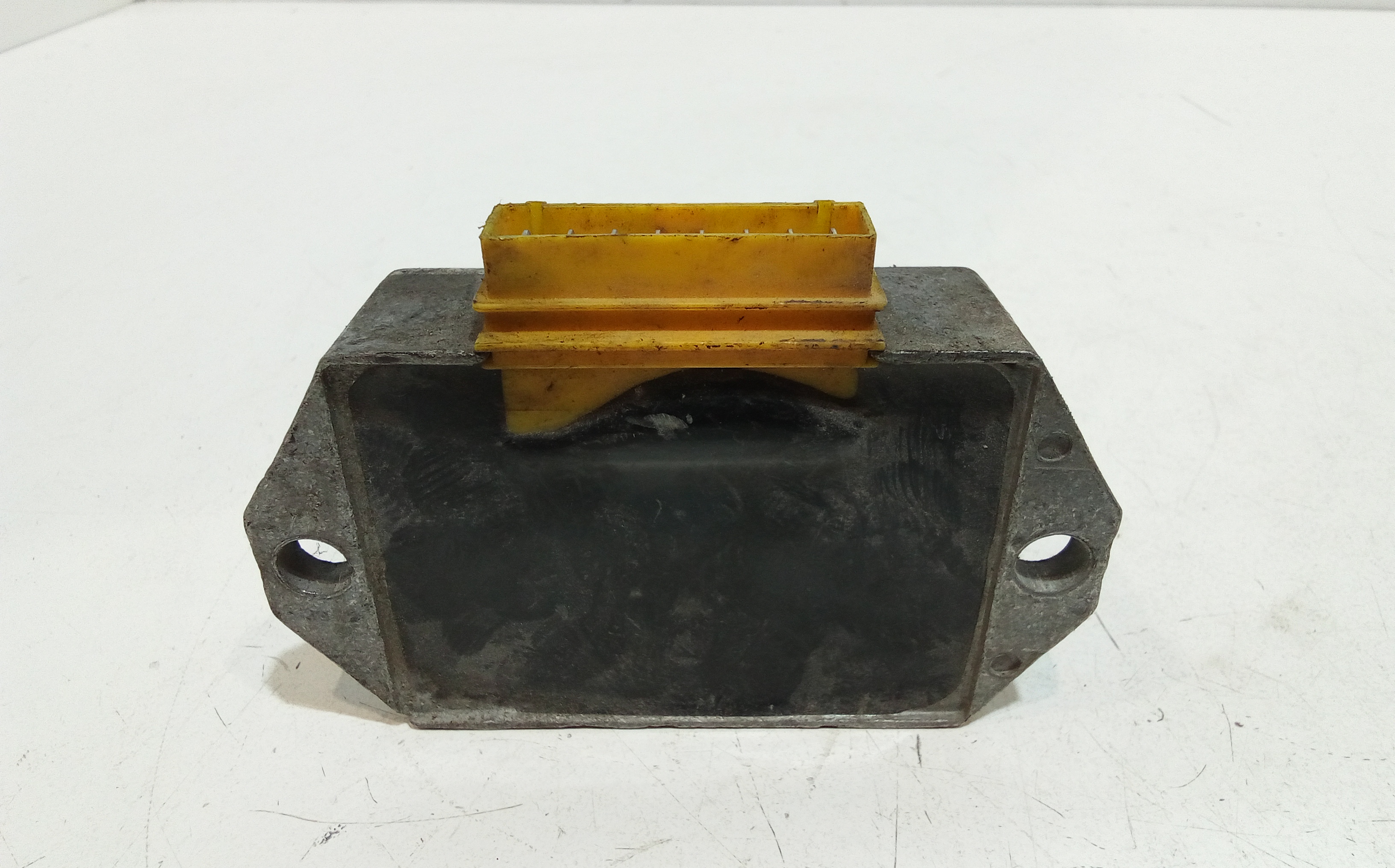 Regolatore tensione per Piaggio Liberty 50cc 2t (97>99) (1997 - 1999)