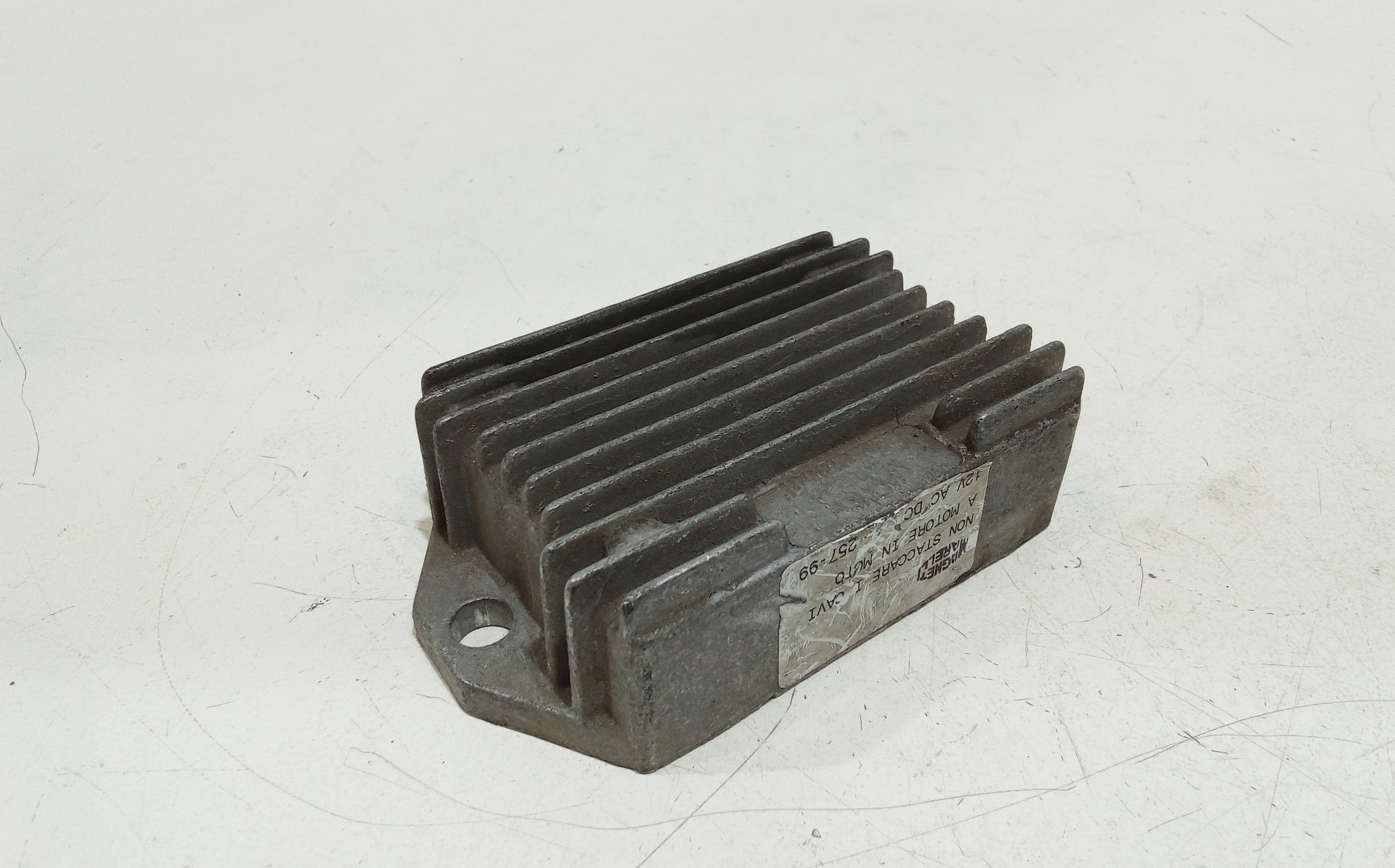 Regolatore tensione per Piaggio Liberty 50cc 2t (97>99) (1997 - 1999)