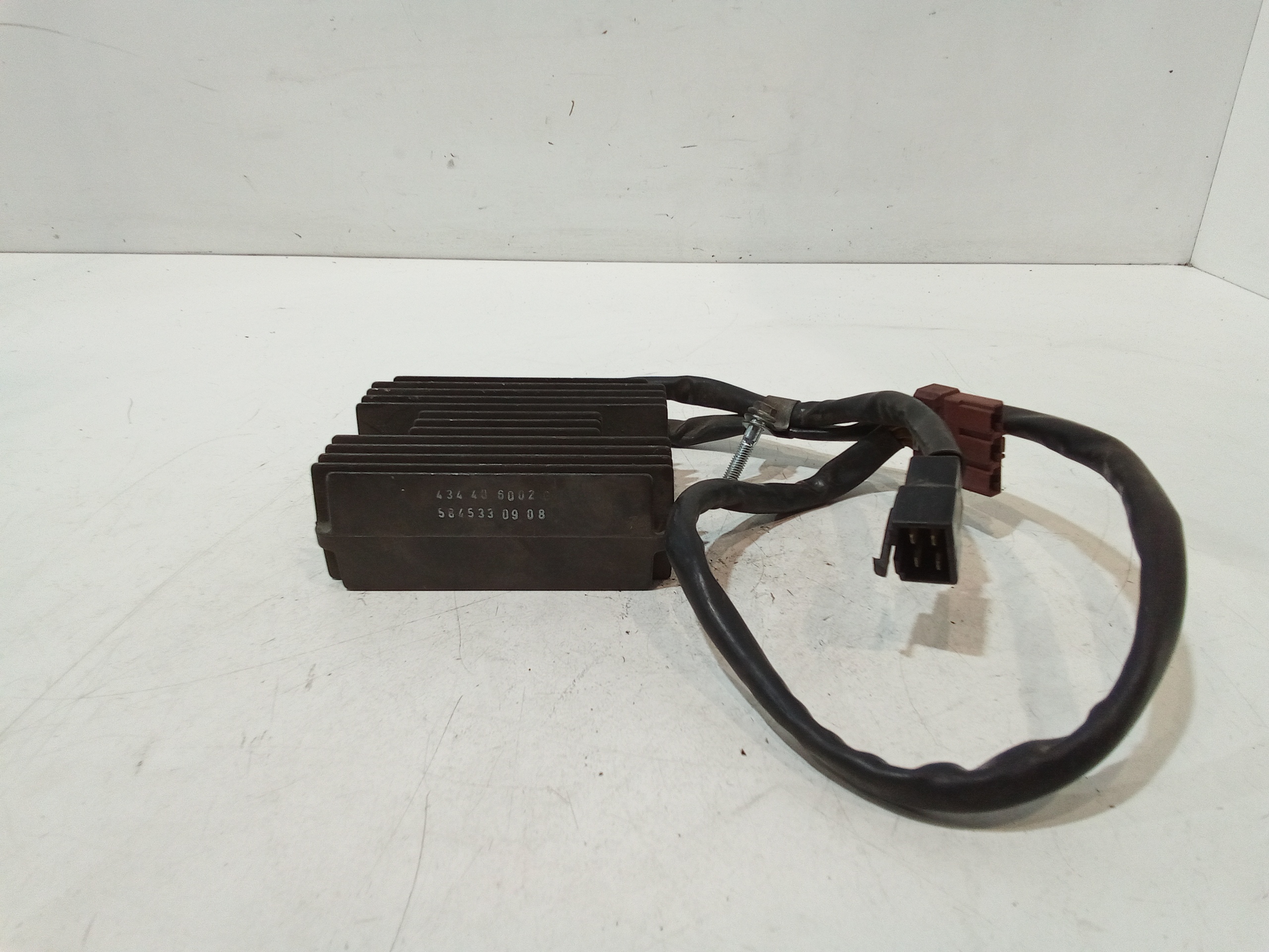 Regolatore di tensione per Piaggio Beverly 400cc (2006 - 2010)