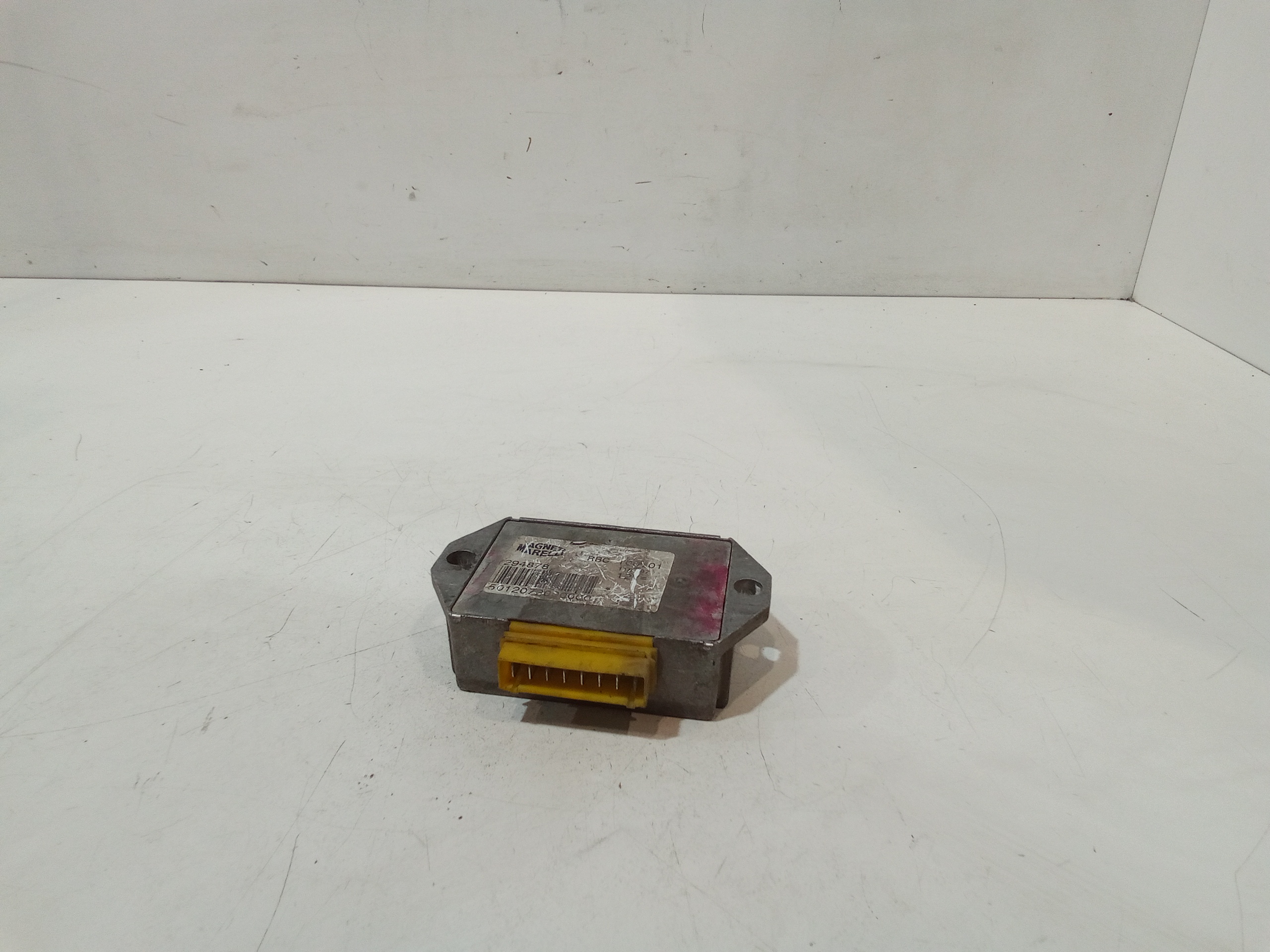 Regolatore di tensione per Piaggio Vespa 50cc Et2 (99>03) (1999 - 2003)