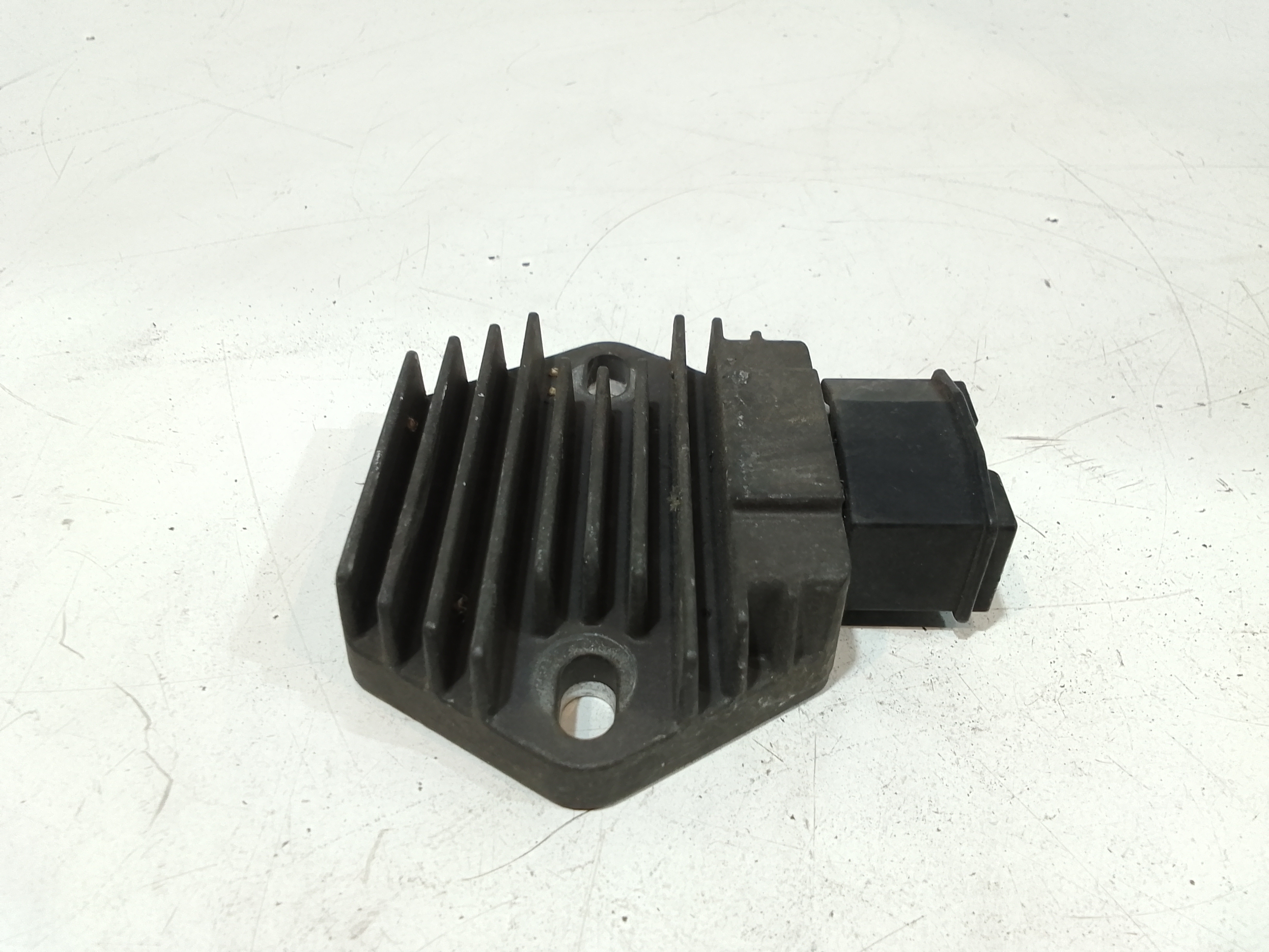 Regolatore tensione per Honda Sh 125 (2001 - In produzione)