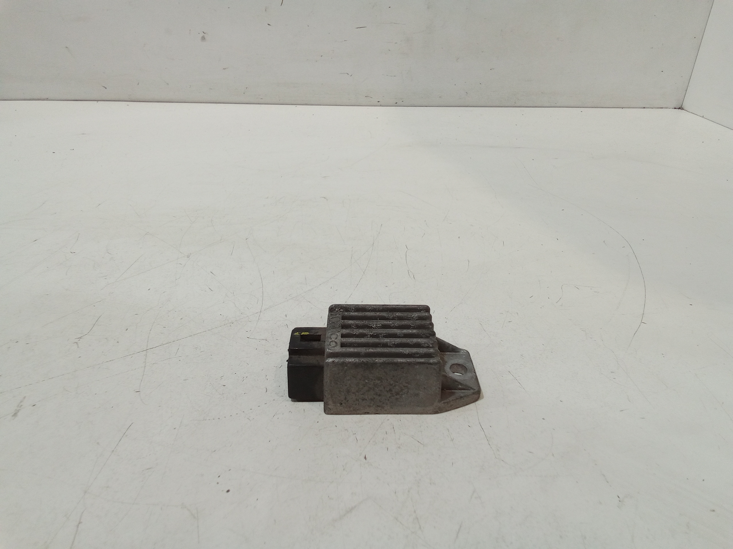 Regolatore di tensione per Kymco People 50cc  (99>05) (1999 - 2005)