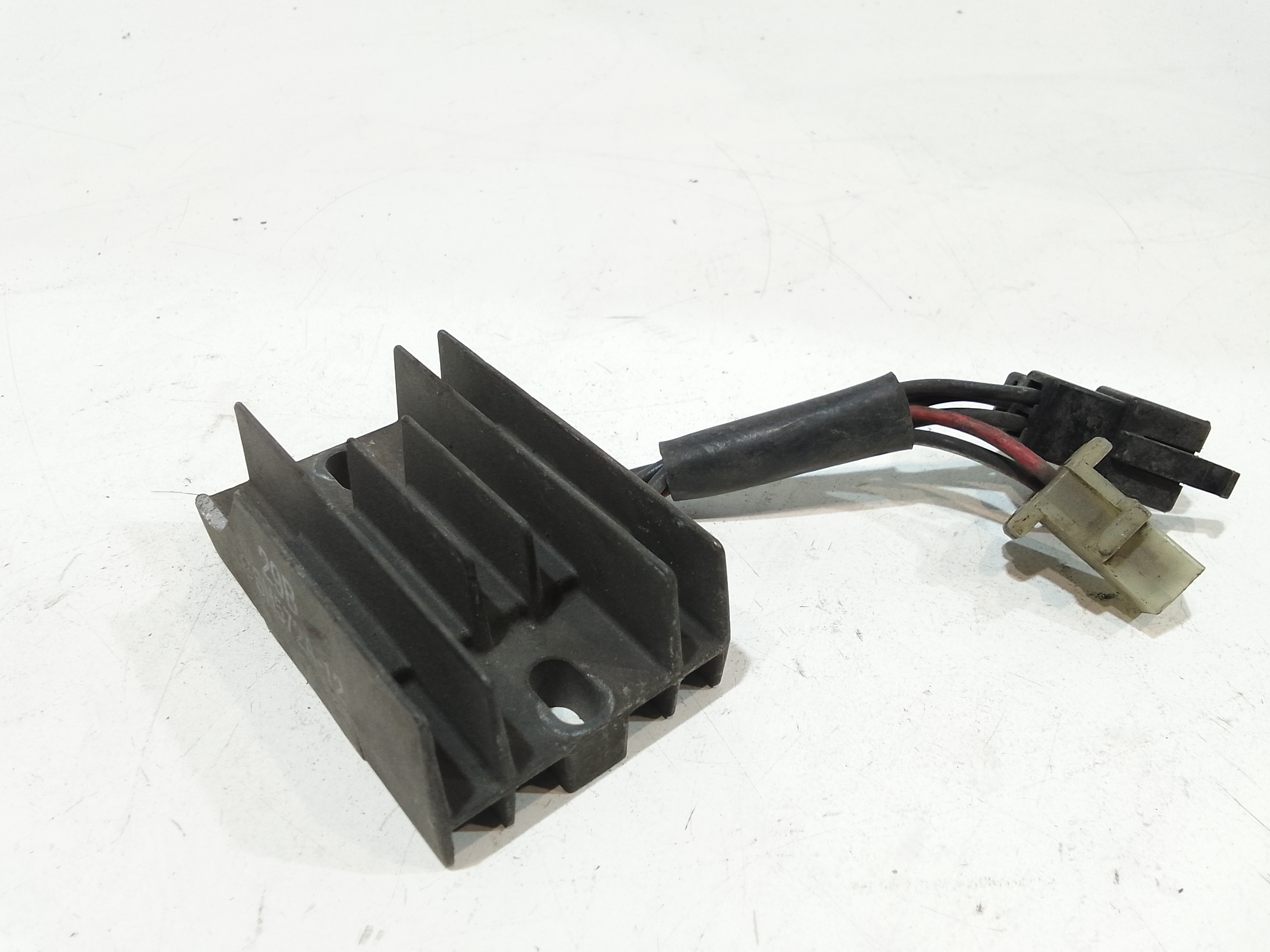 Regolatore tensione per Suzuki GS 250cc (1977 - 2007)