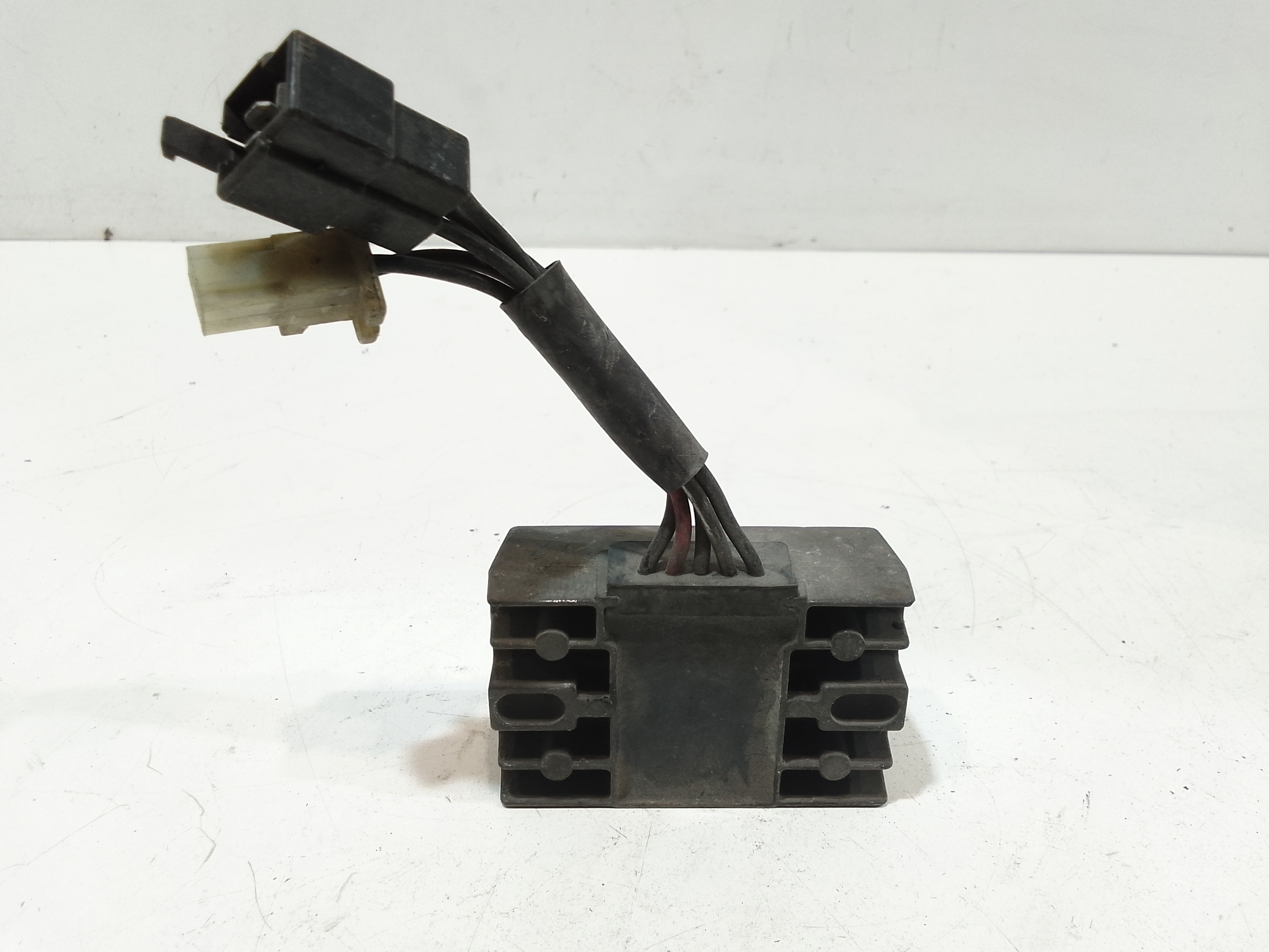 Regolatore tensione per Suzuki GS 250cc (1977 - 2007)