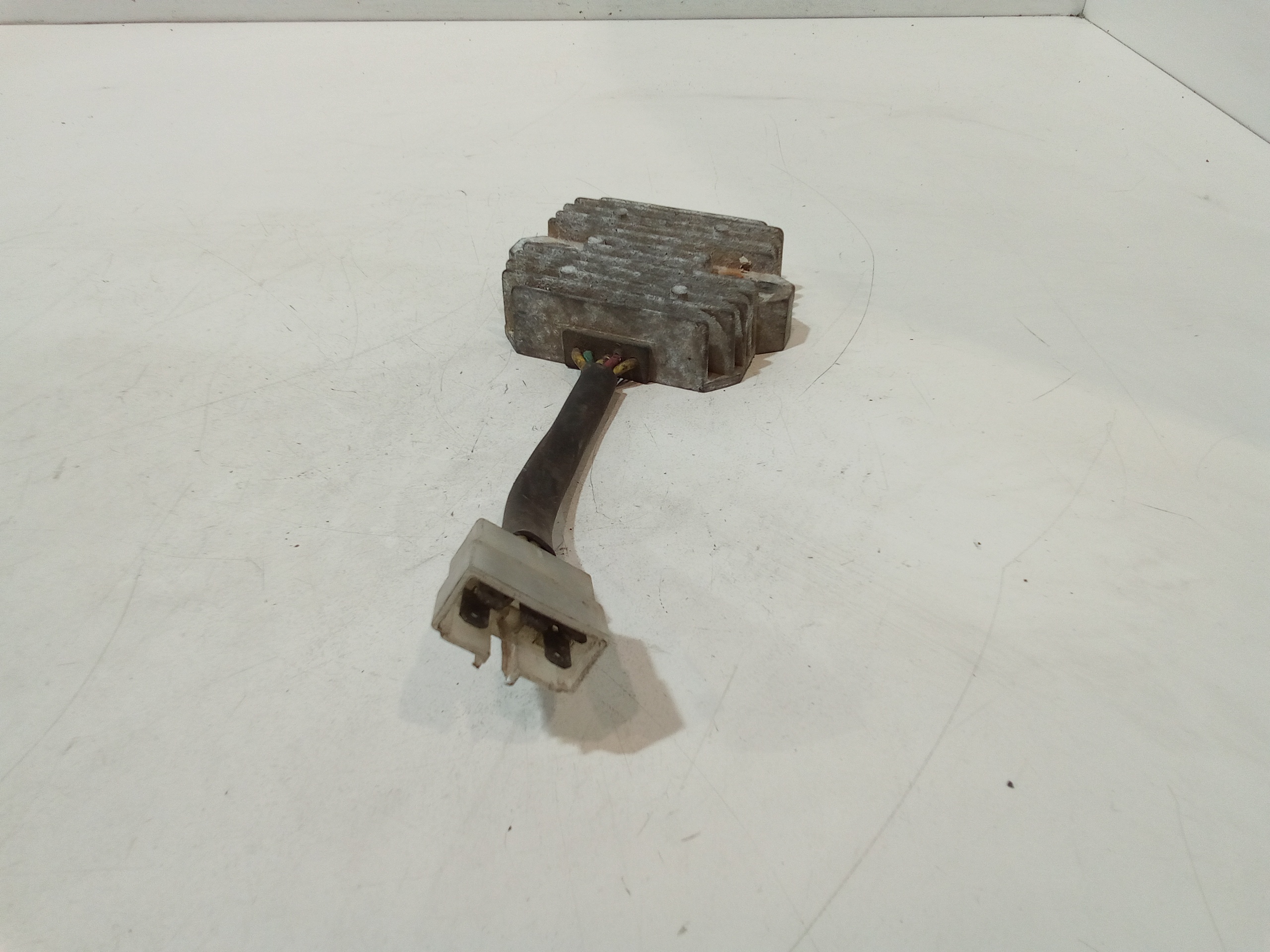 Regolatore di tensione per Suzuki Burgman 400cc (2013 - 2015)