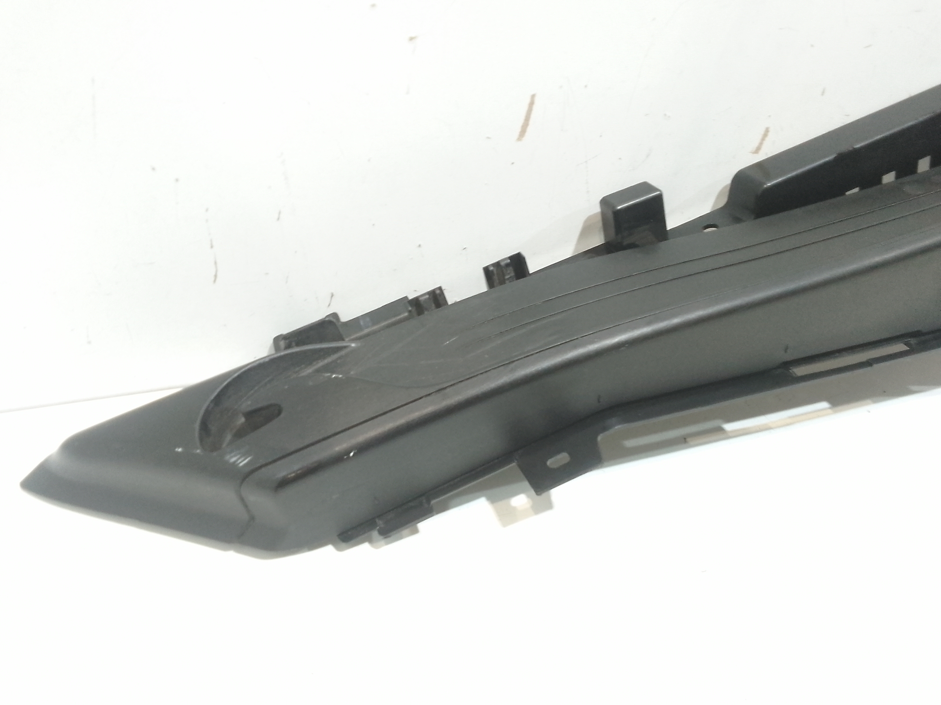 Parapetto bagagliaio posteriore destro per Bmw X5 Serie (e70) (06>13) (2006 - 2013)