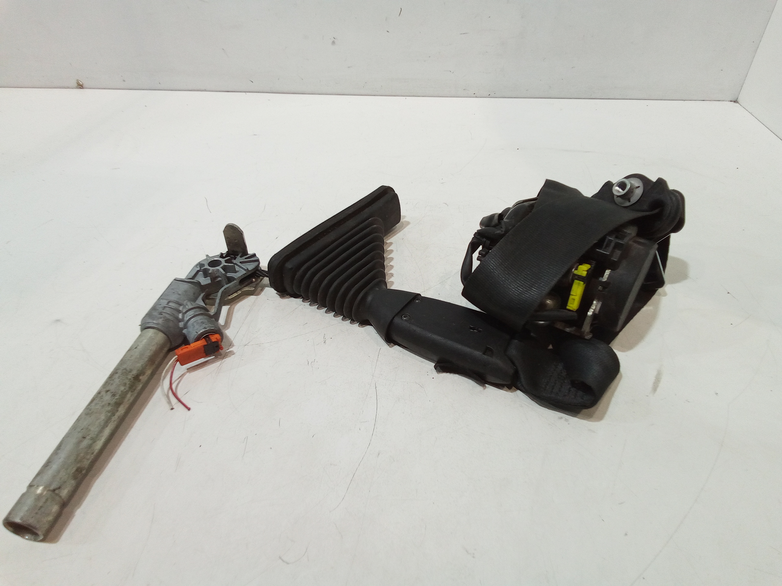 Cintura di Sicurezza anteriore Sinistra con pretensionatore per Nissan Qashqai 1 Serie (2006 - 2009)