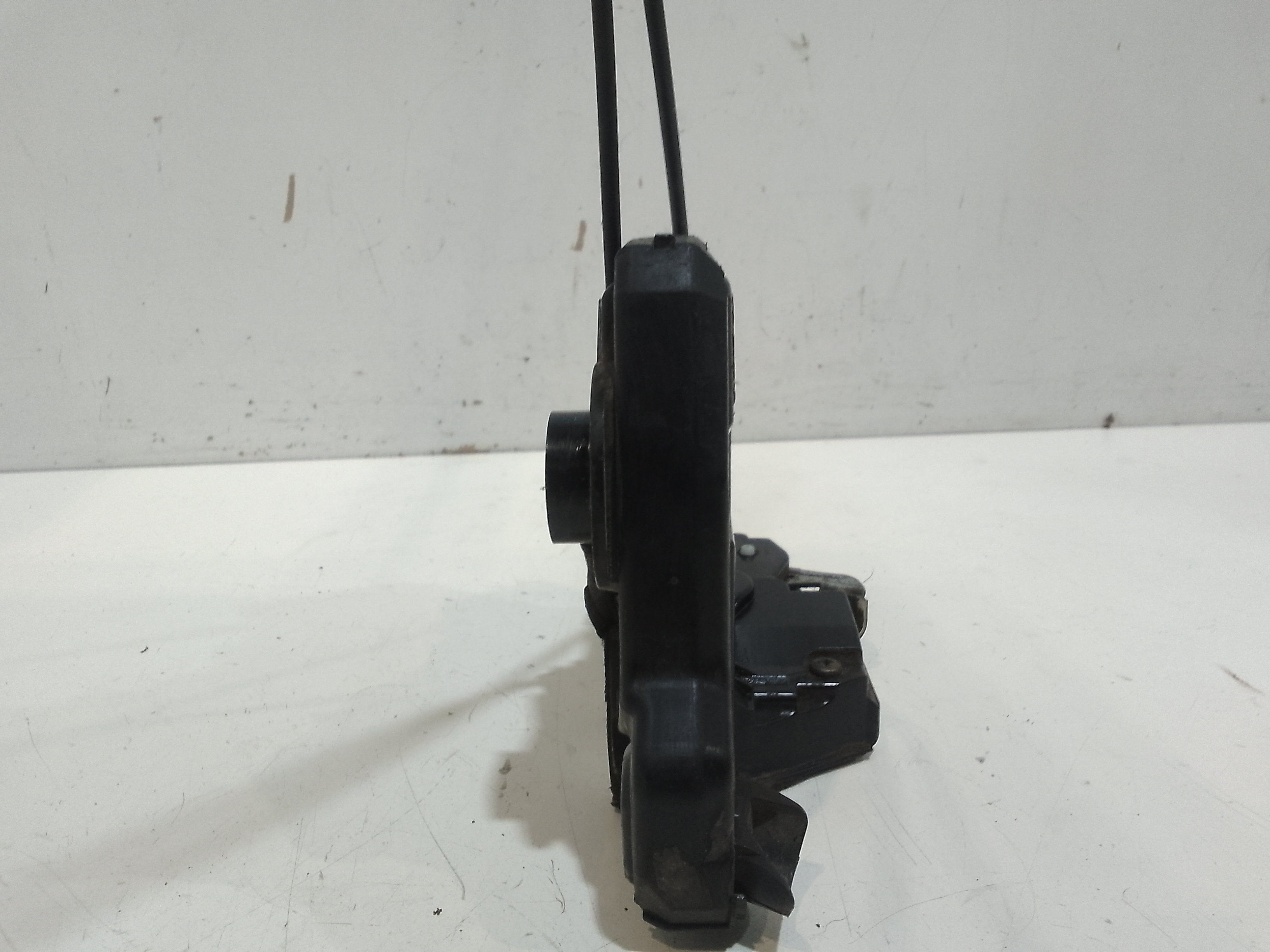 Serratura Anteriore Destra per Toyota Rav4 4 Serie (2005 - 2009)