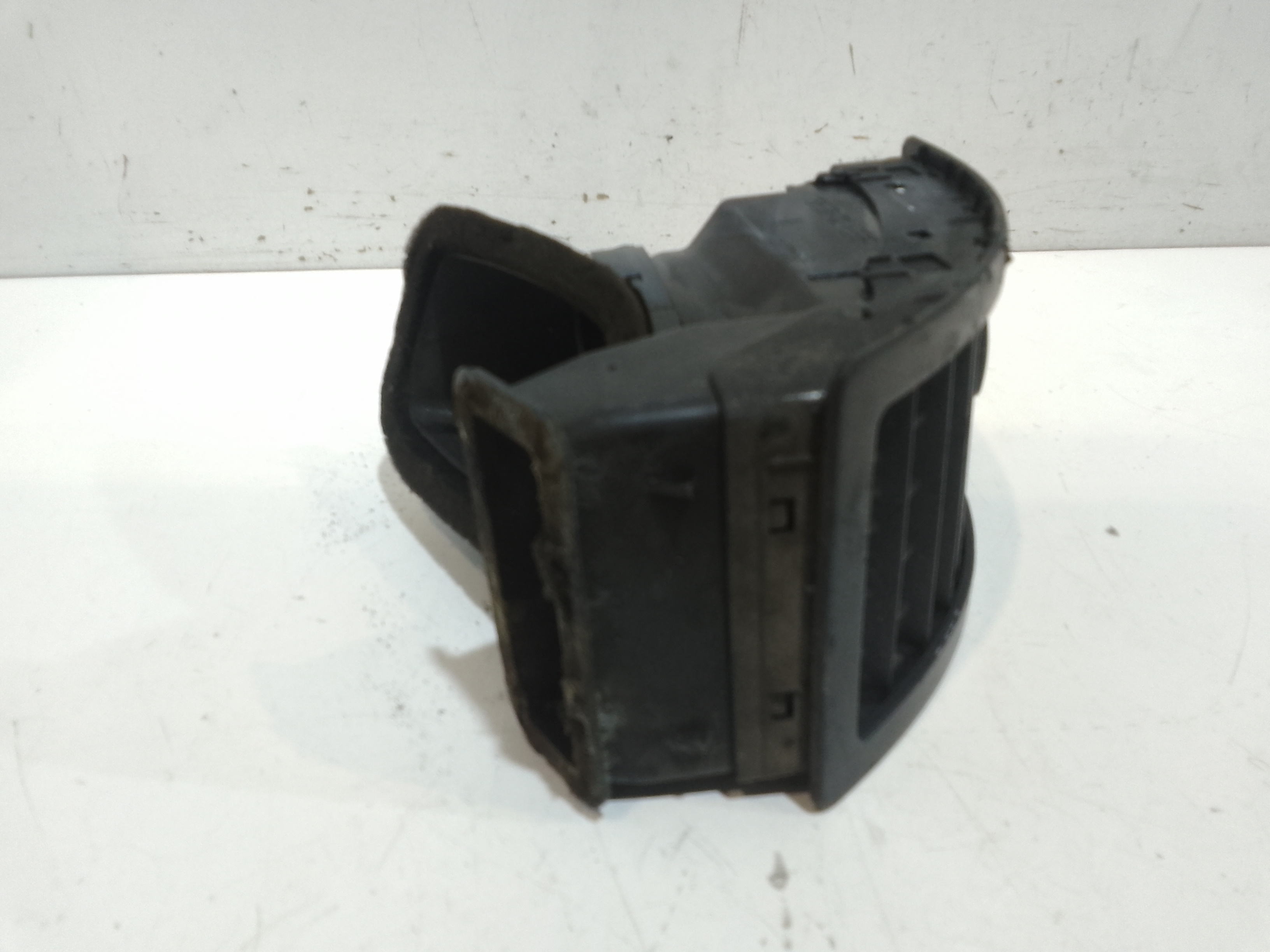 Bocchetta aria cruscotto lato guida per Volkswagen Polo 4 Serie (2001 - 2009)