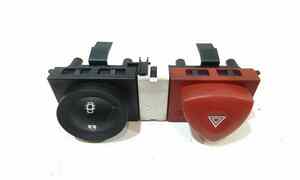 Pulsante luci di emergenza per Renault Megane Ll Serie (06>08) (2006 - 2008)