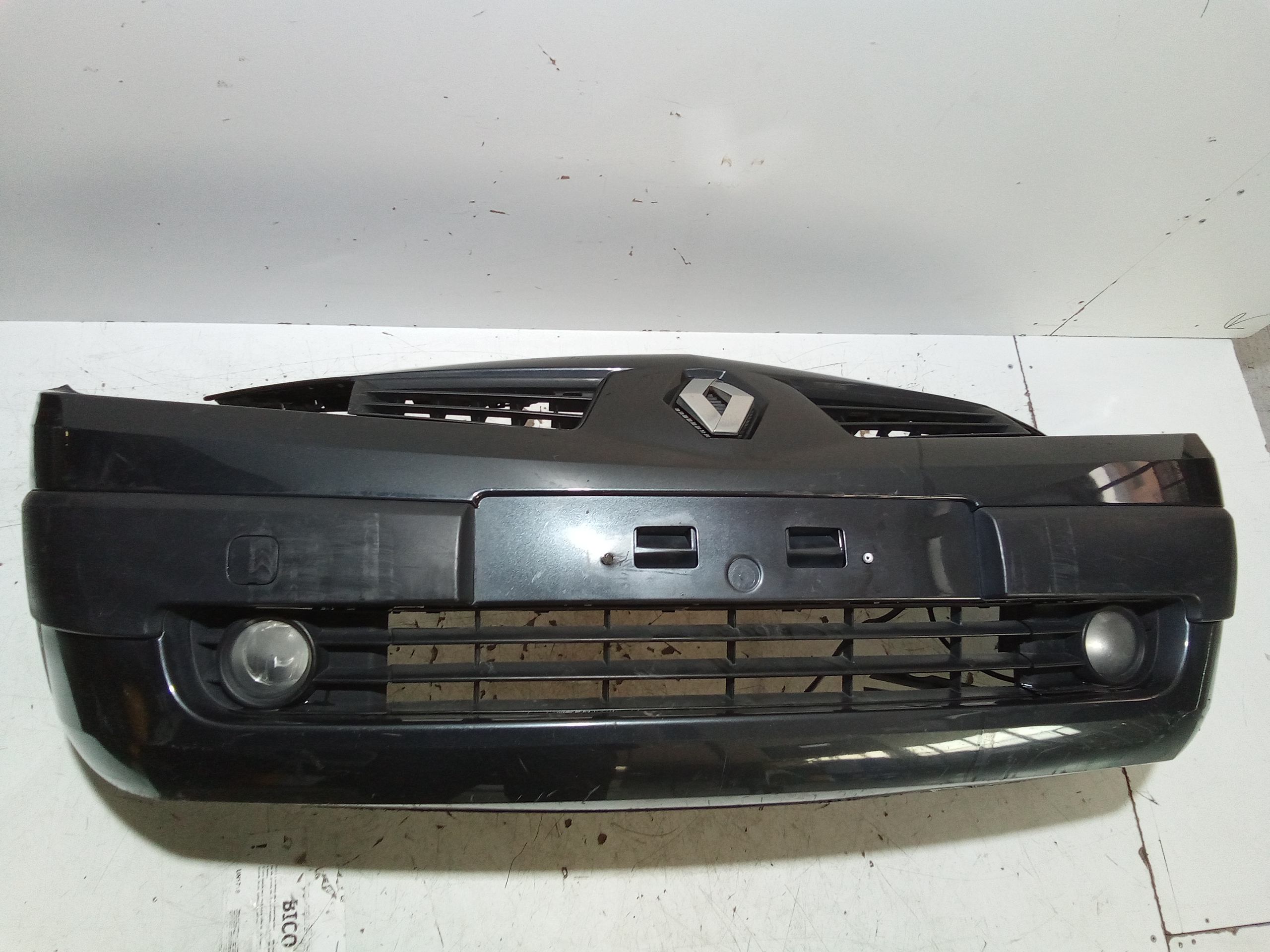 Paraurti Anteriore Completo per Renault Megane Ll Serie (02>06) (2002 - 2006)