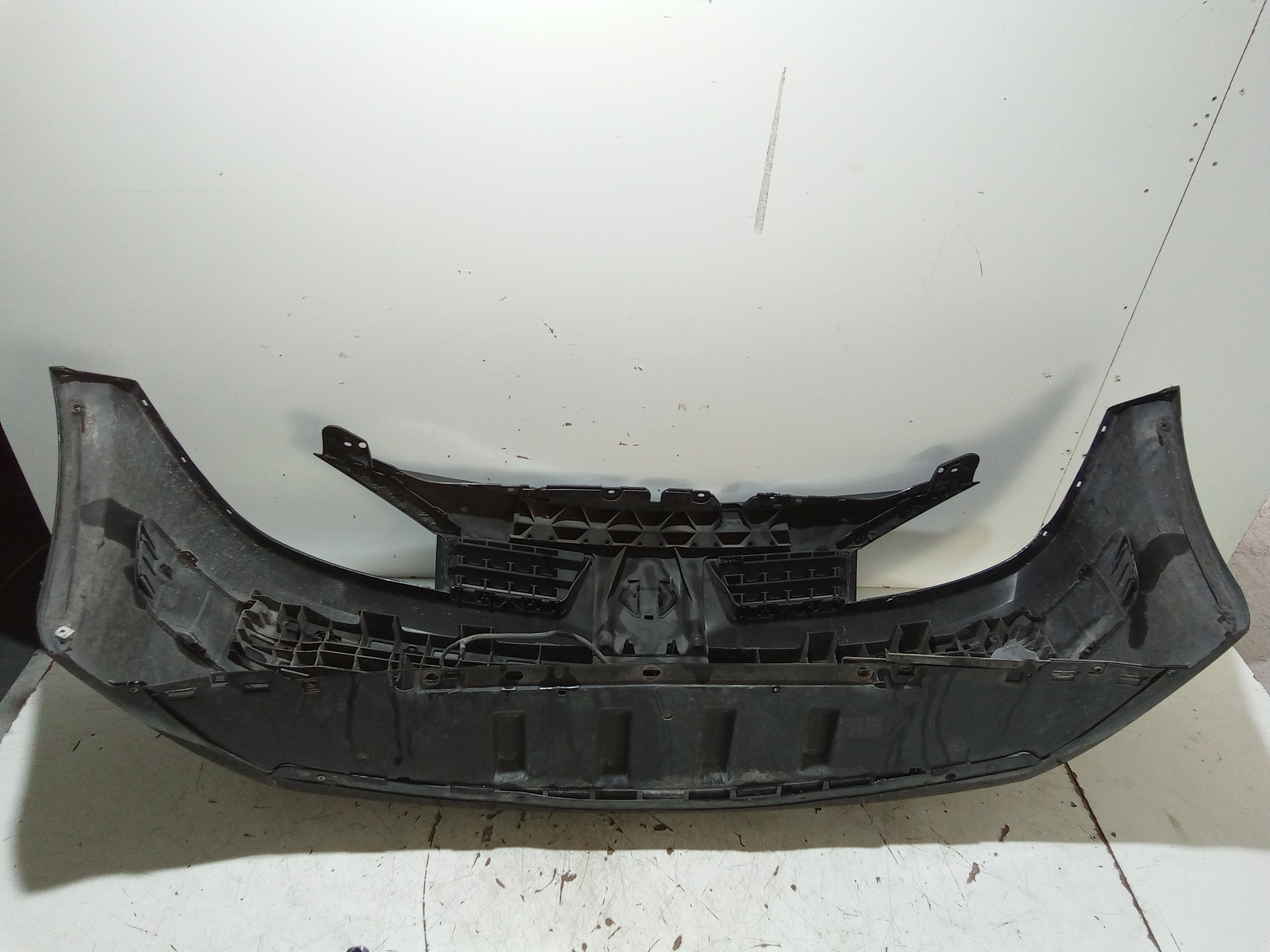 Paraurti Anteriore Completo per Renault Megane Ll Serie (02>06) (2002 - 2006)