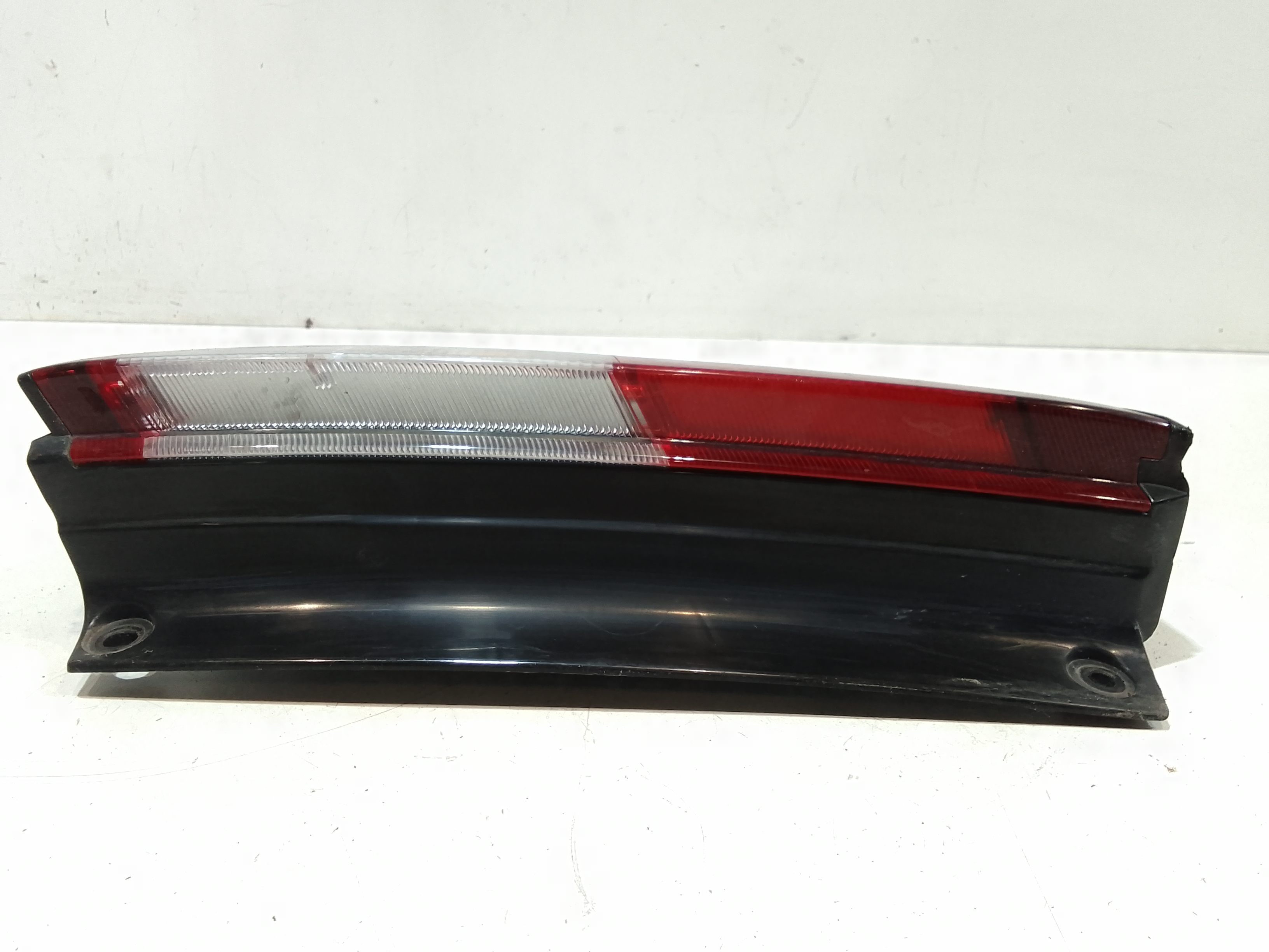 Stop fanale Posteriore sinistro lato Guida per Suzuki Ignis 1 Serie (2000 - 2003)