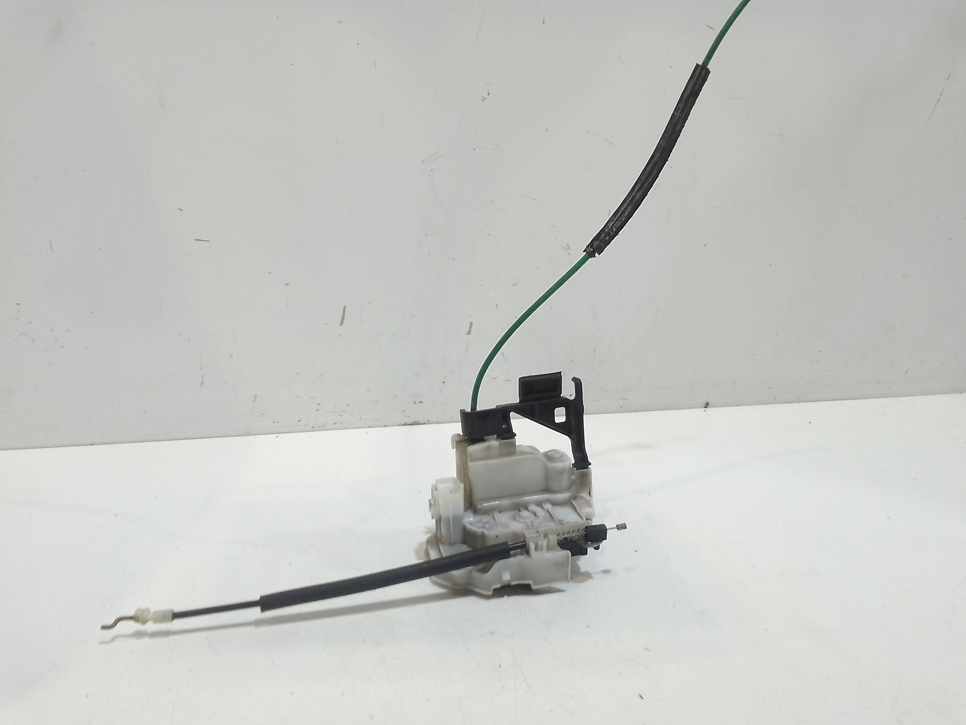 Serratura Posteriore destra per Alfa Romeo 159 Sportwagon Serie (05>11) (2005 - 2011)