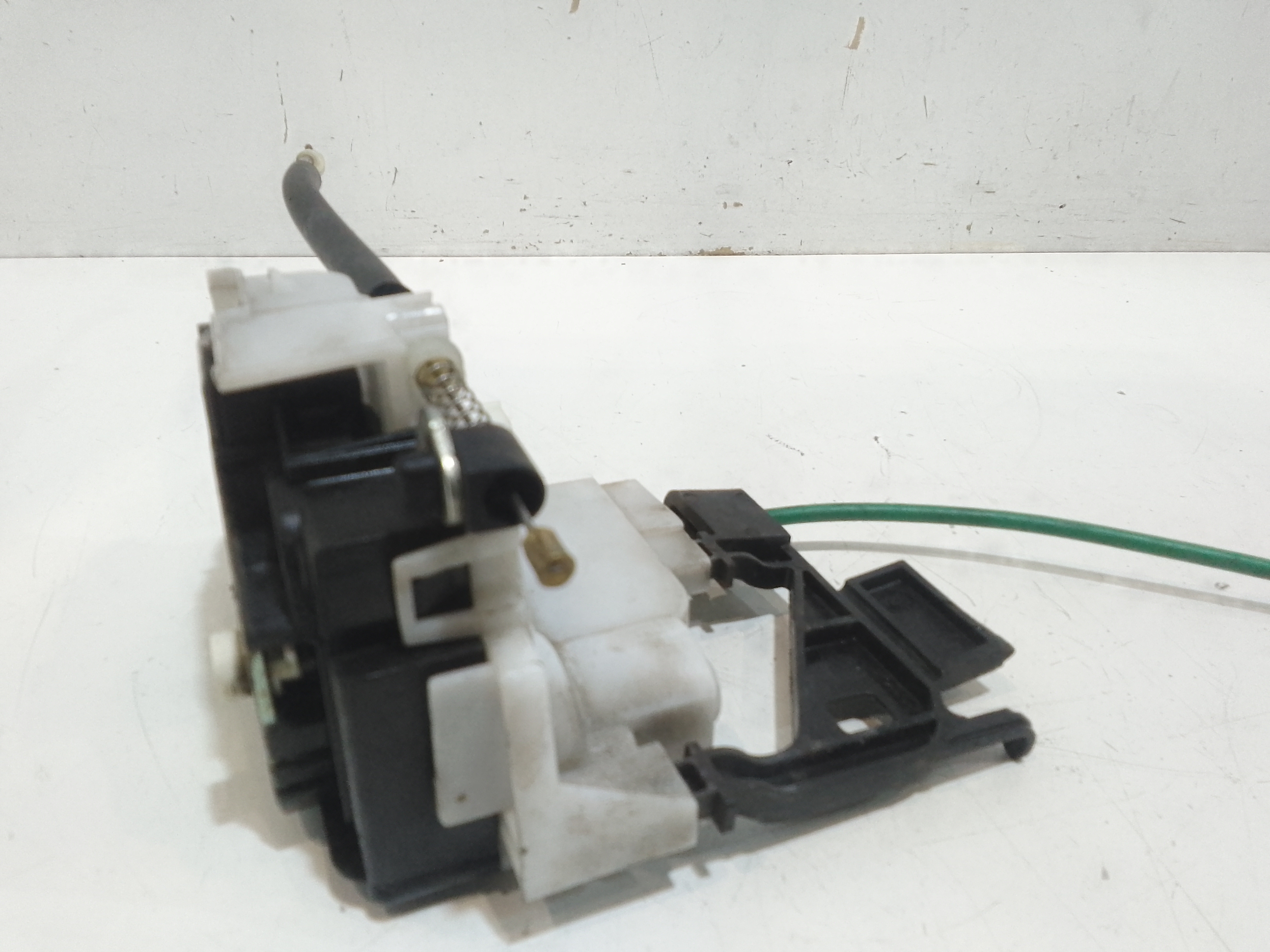 Serratura Posteriore destra per Alfa Romeo 159 Sportwagon Serie (05>11) (2005 - 2011)