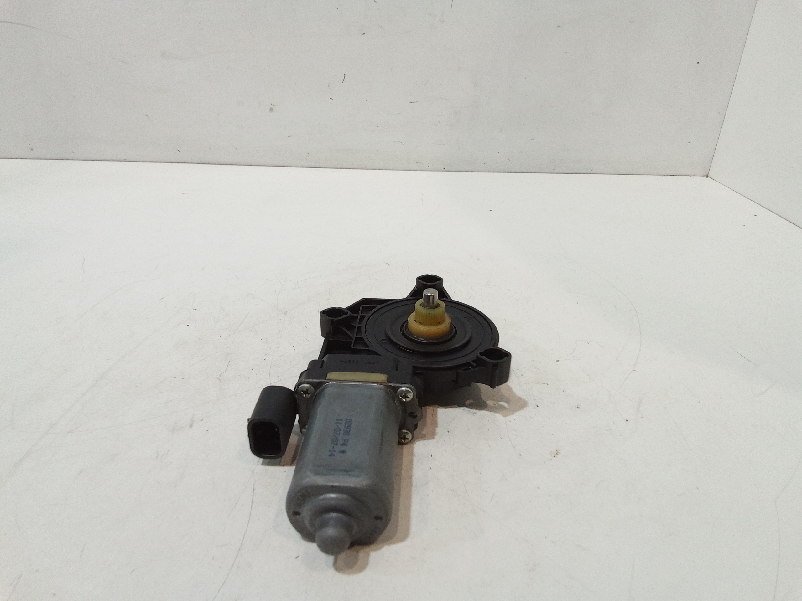 Motorino Alzavetro posteriore Sinistro per Alfa Romeo 159 Sportwagon Serie (05>11) (2005 - 2011)