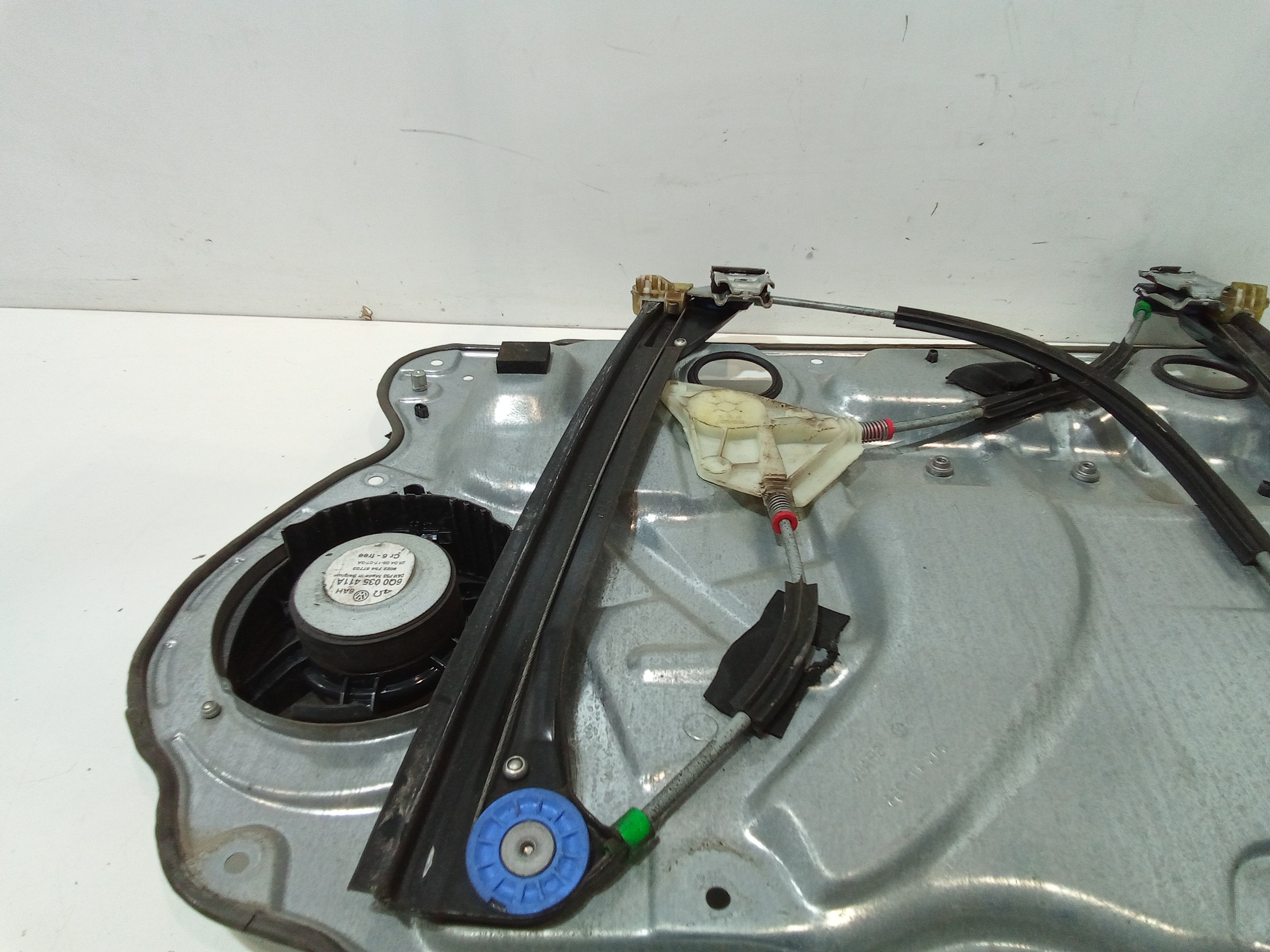 Cremagliera anteriore sinistra Guida per Volkswagen Polo 4 Serie (2001 - 2009)