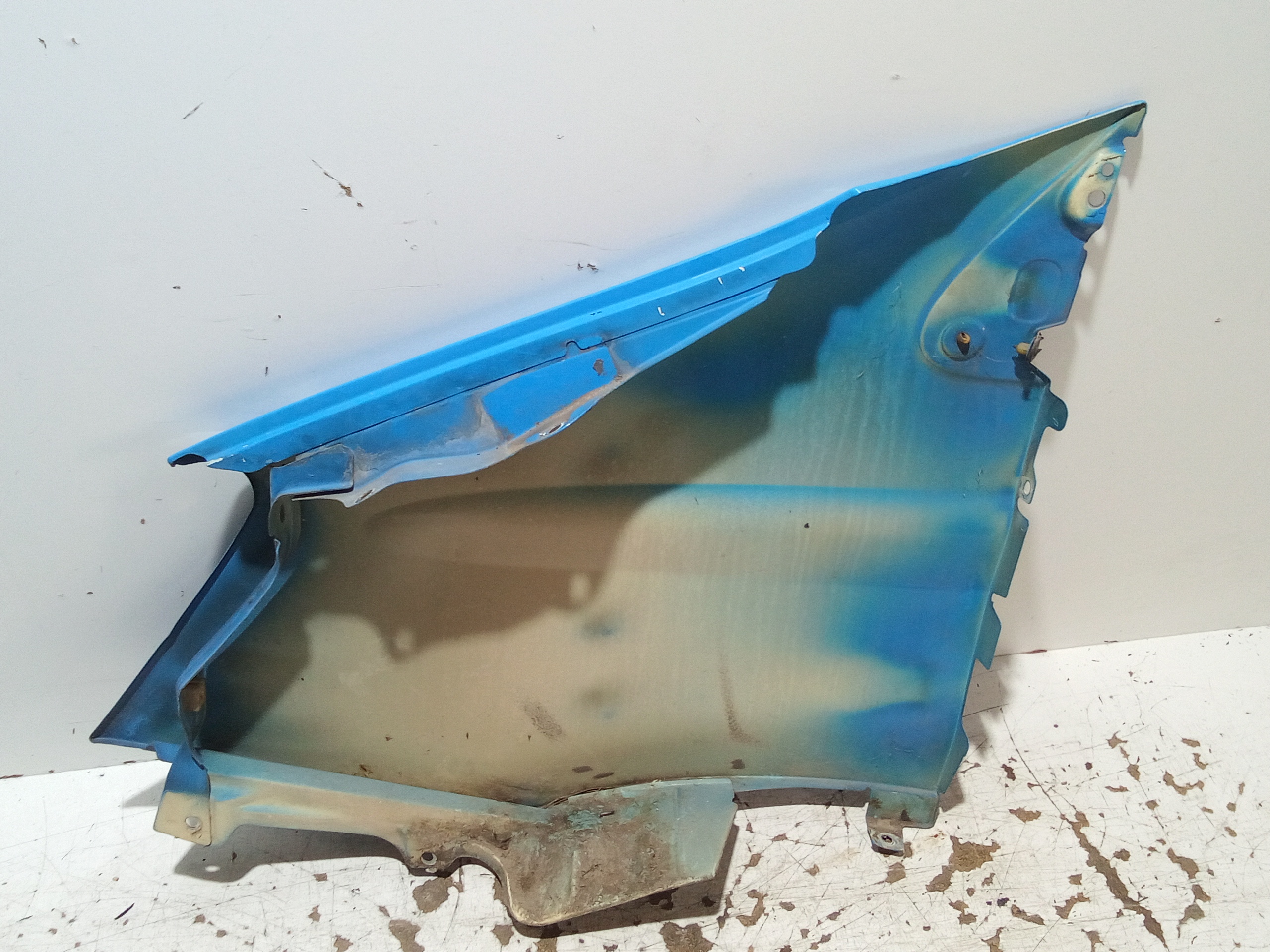 Parafango Anteriore Destro per Iveco Daily 4 Serie (2006 - 2014)