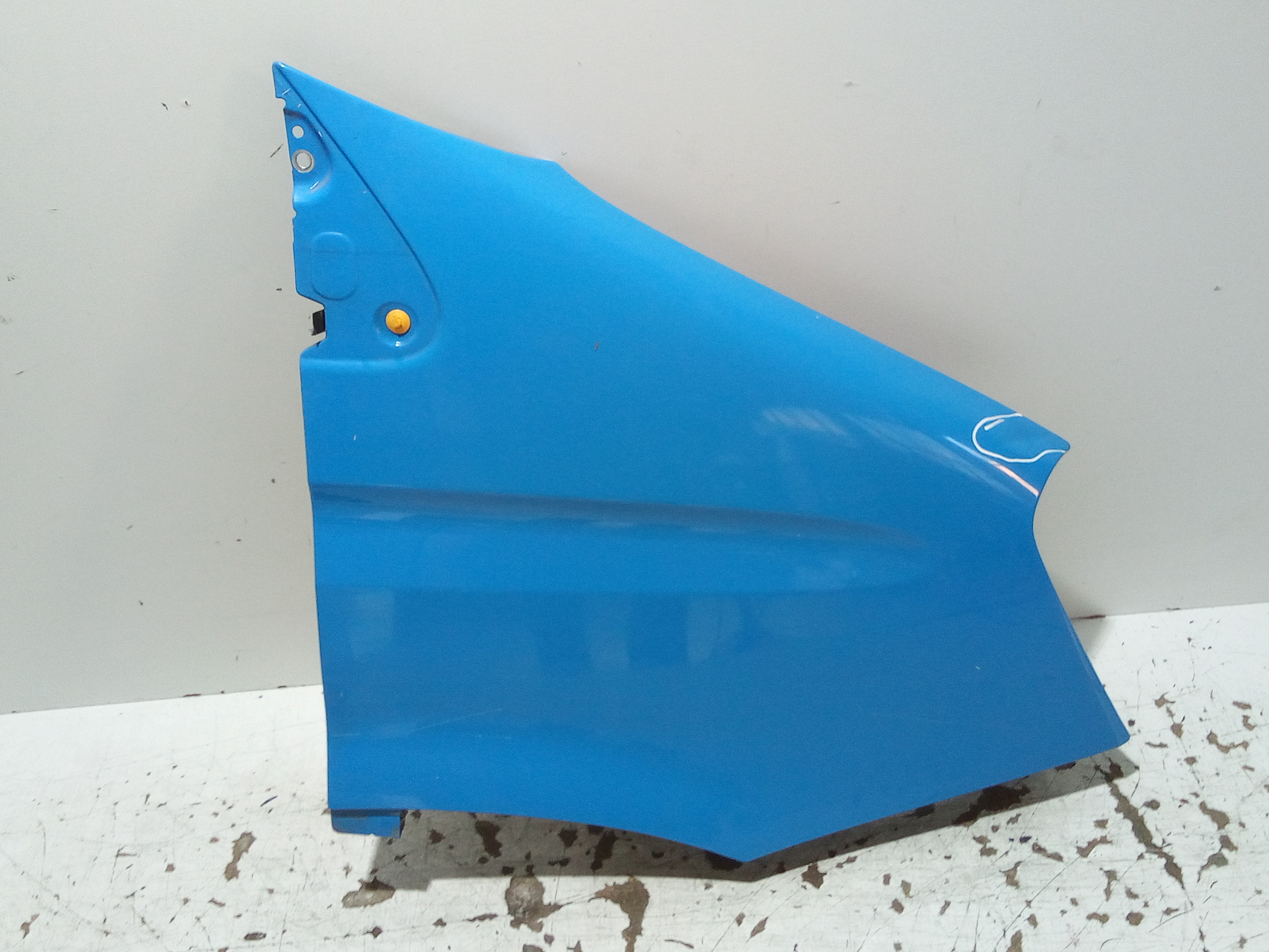 Parafango Anteriore Destro per Iveco Daily 4 Serie (2006 - 2014)