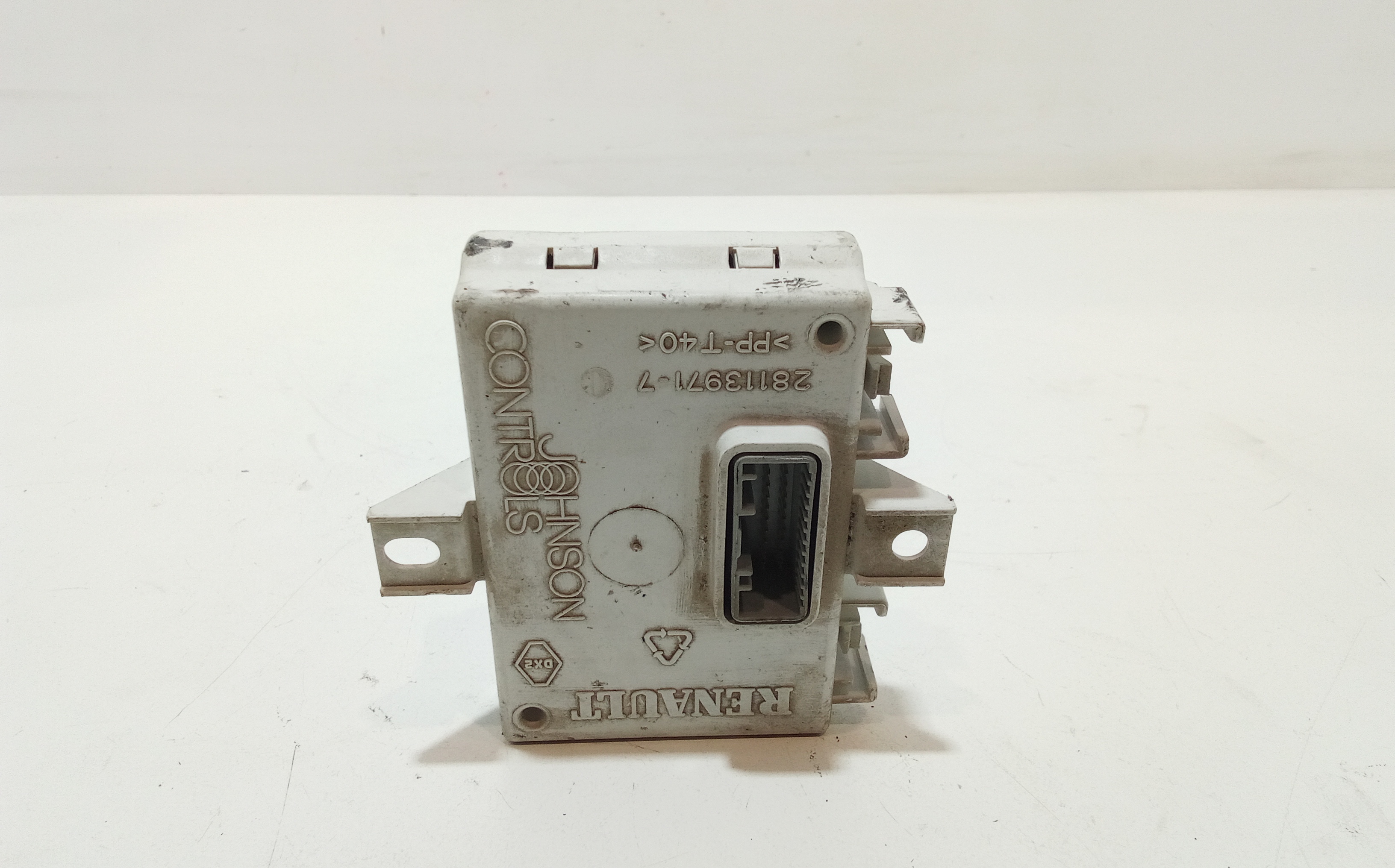 Centralina autoradio per Renault Clio Serie (08>15) (2008 - 2015)