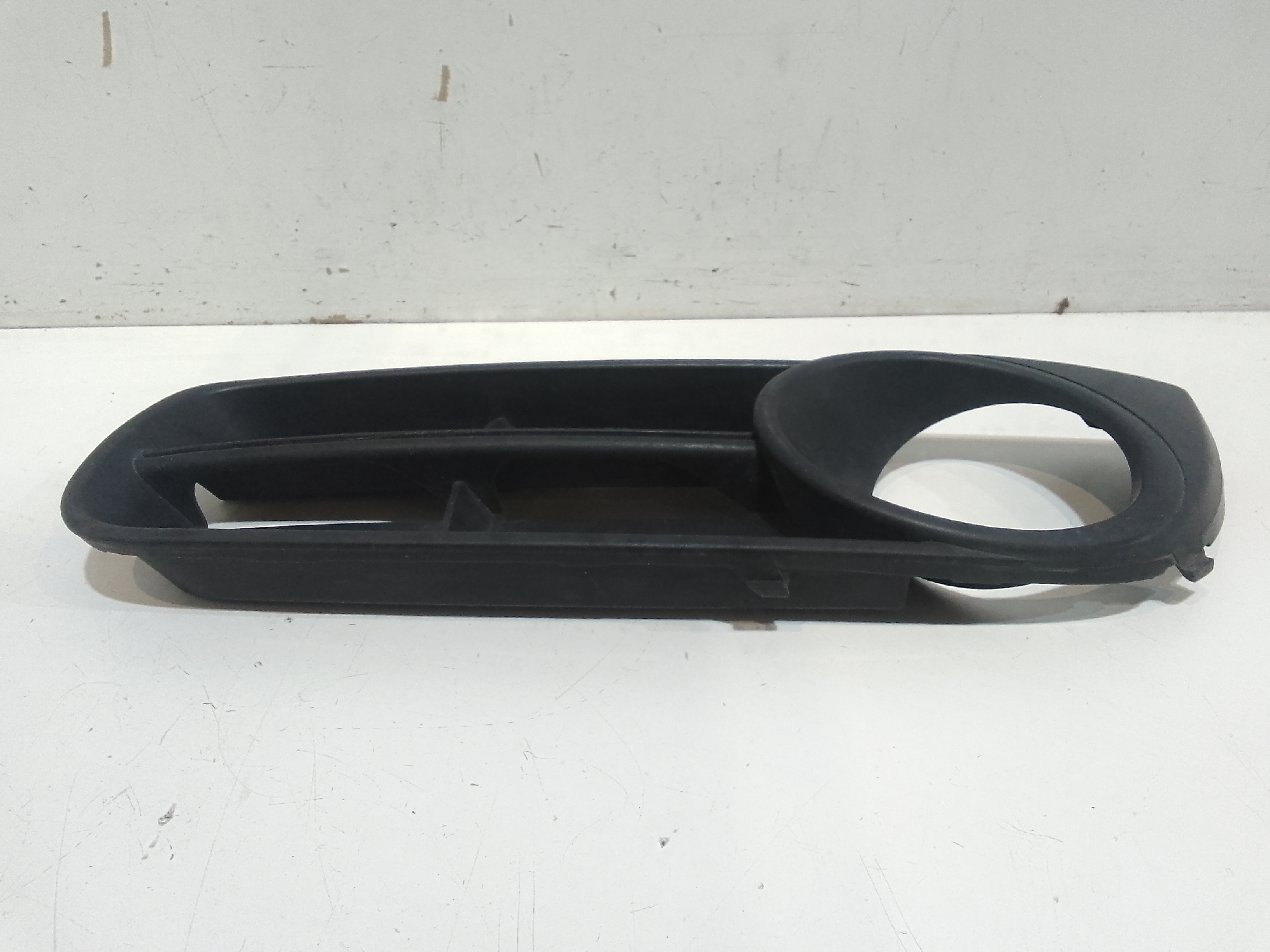 Cornice cover fendinebbia ant. SX guida per Skoda Fabia Berlina 2 Serie (2007 - 2014)