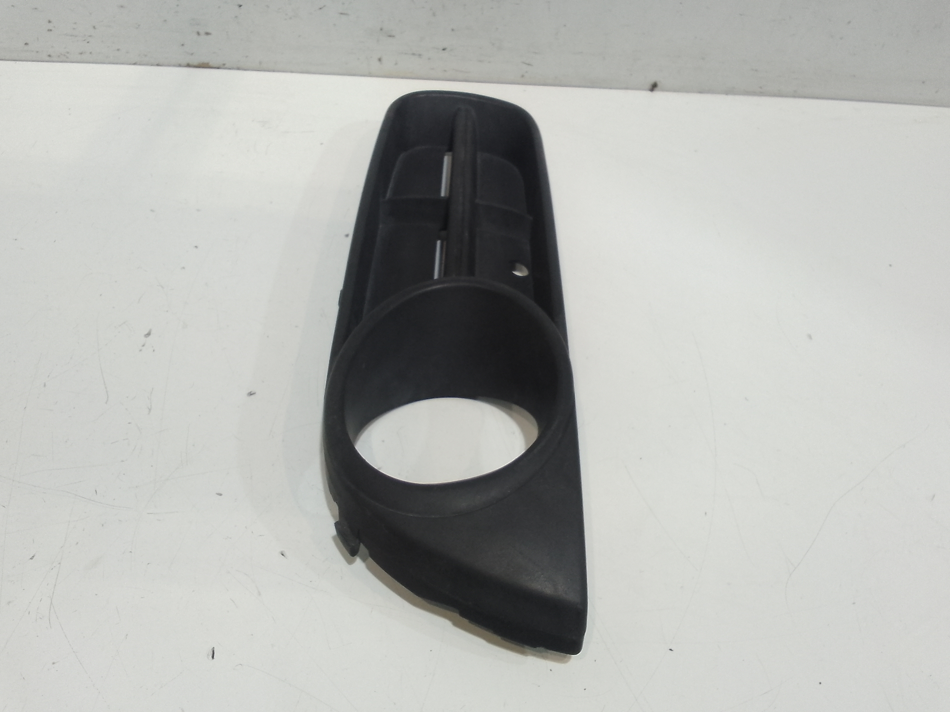 Cornice cover fendinebbia ant. SX guida per Skoda Fabia Berlina 2 Serie (2007 - 2014)