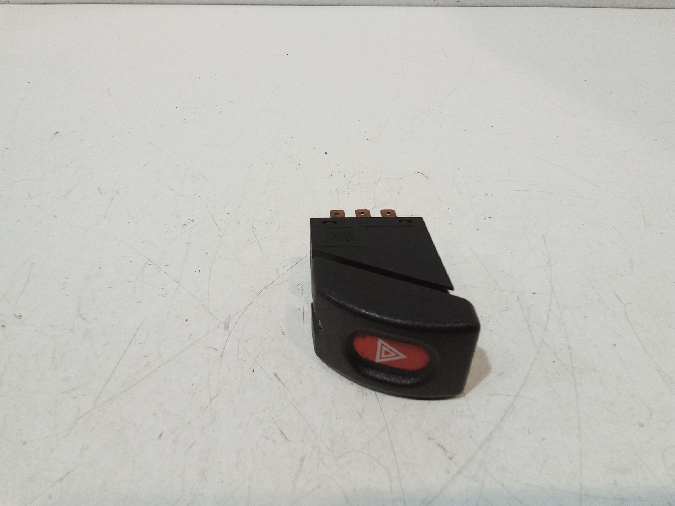 Pulsante luci di emergenza per Opel Tigra 1 Serie (1994 - 2001)