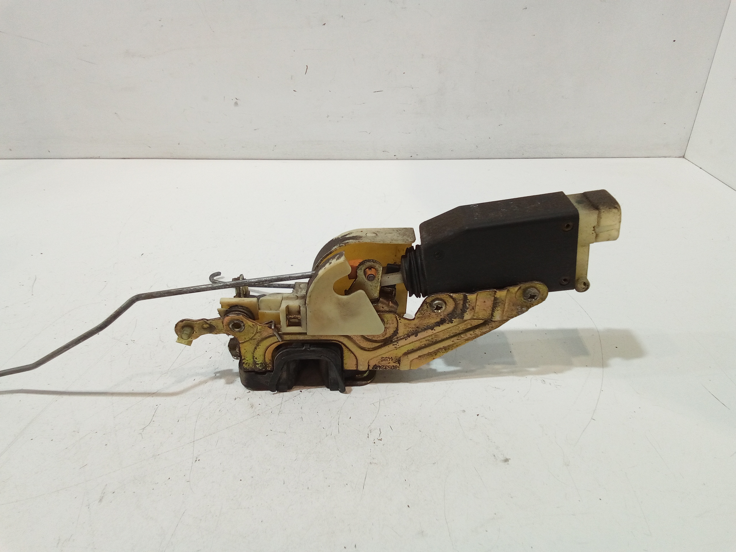 Attuatore serratura anteriore sinistro per Opel Tigra 1 Serie (1994 - 2001)