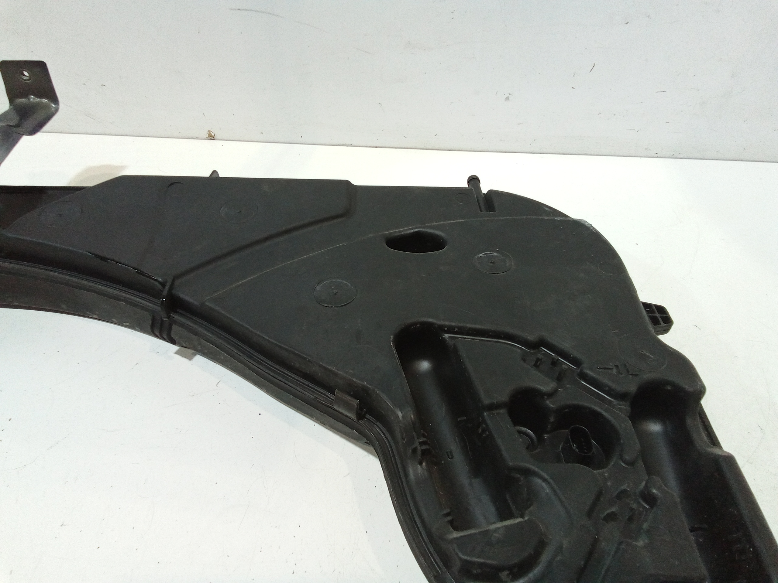 Vaschetta Tergi ant per Bmw X4 Serie (g02) (18>) (2018 - In produzione)