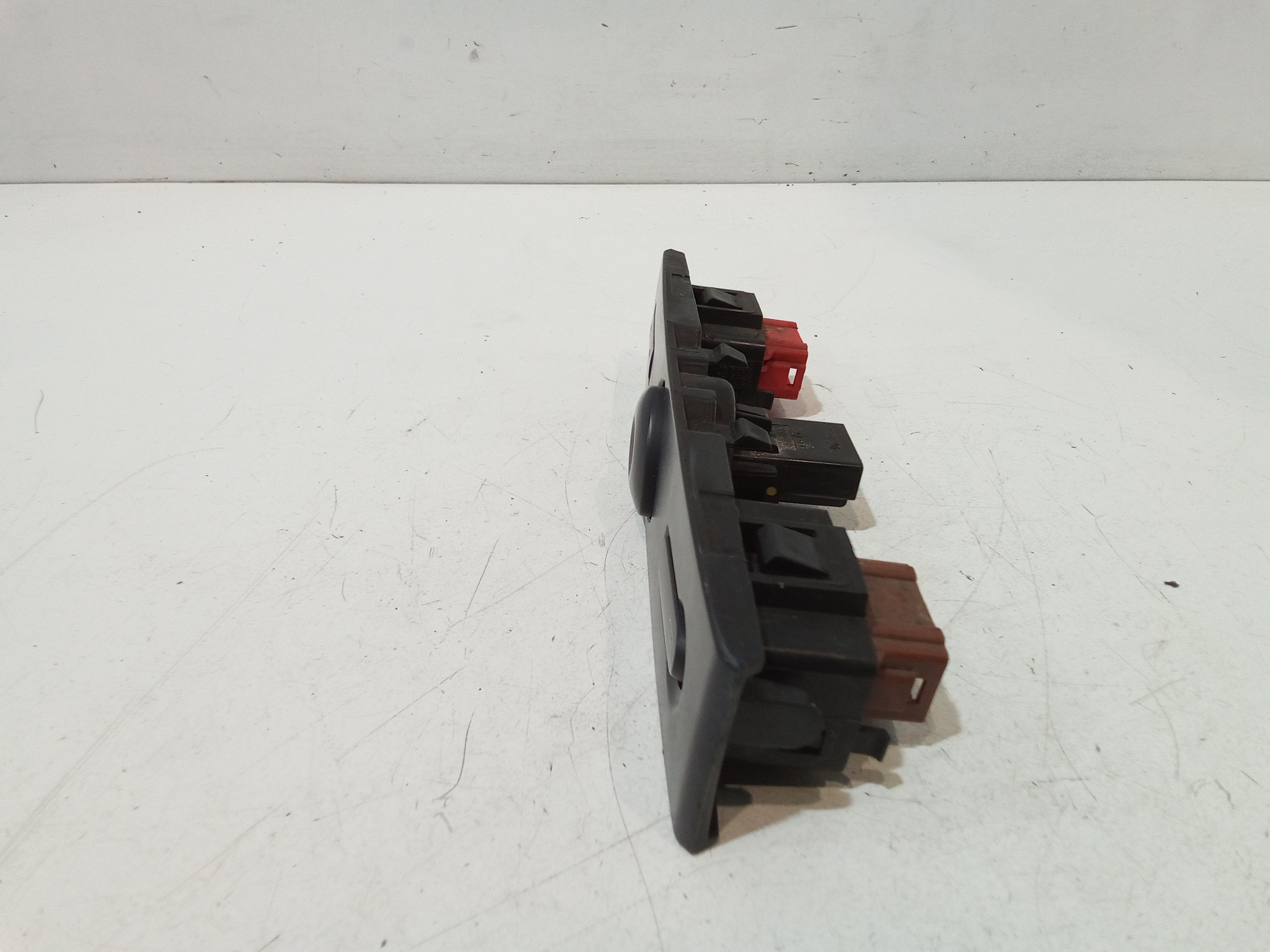 Pulsantiera Centrale per Renault Clio Serie (01>05) (2001 - 2005)