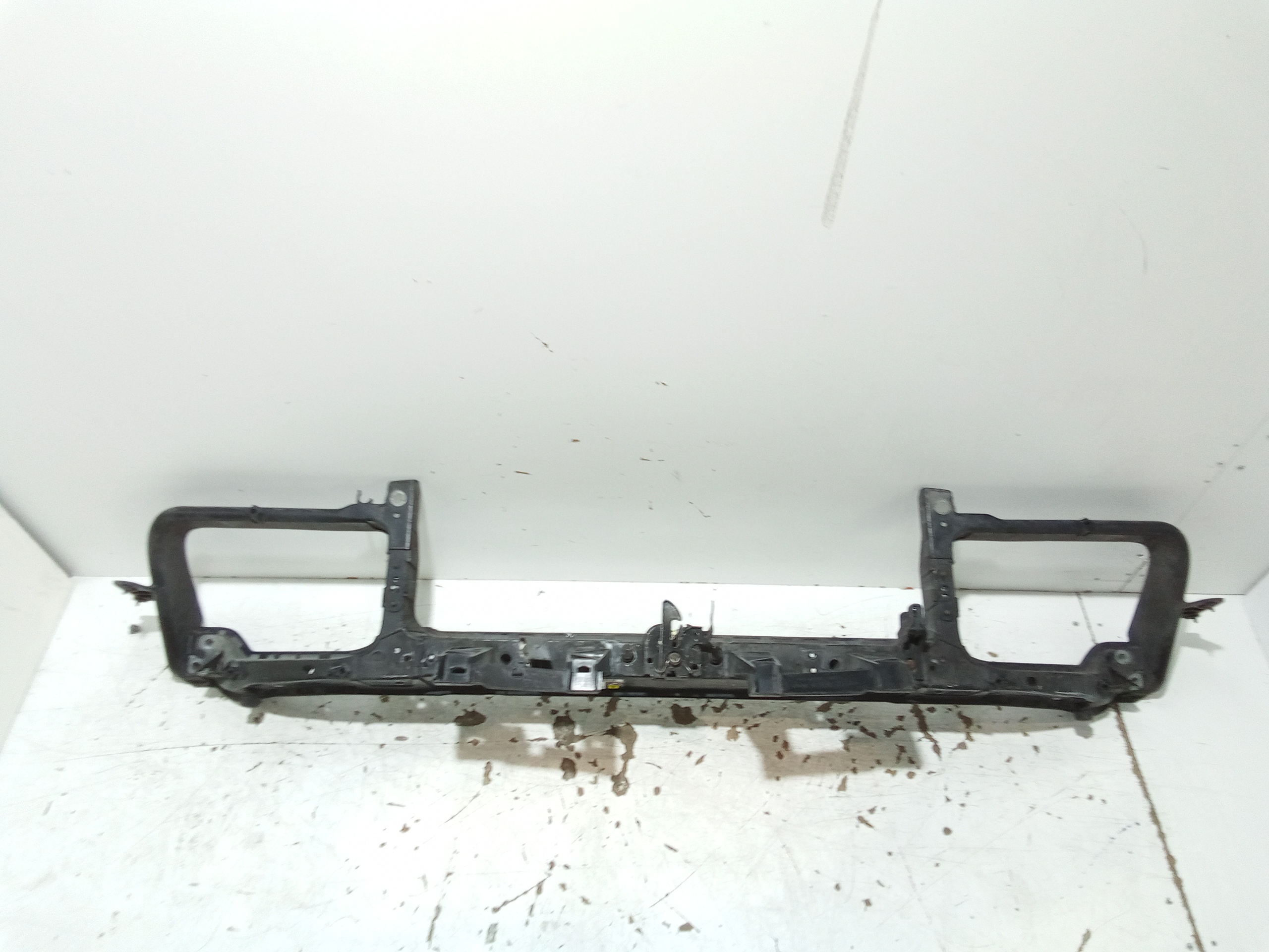 Supporto anteriore radiatore per Chrysler 300 C Berlina (2004 - In produzione)