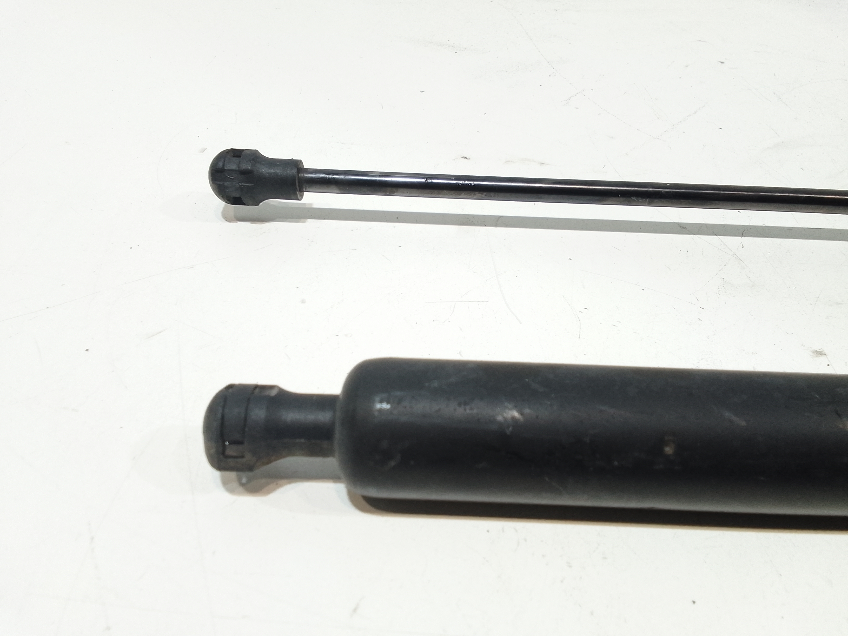 Pistoncini cofano Post. per Peugeot Rifter Serie (18>) (2018 - In produzione)