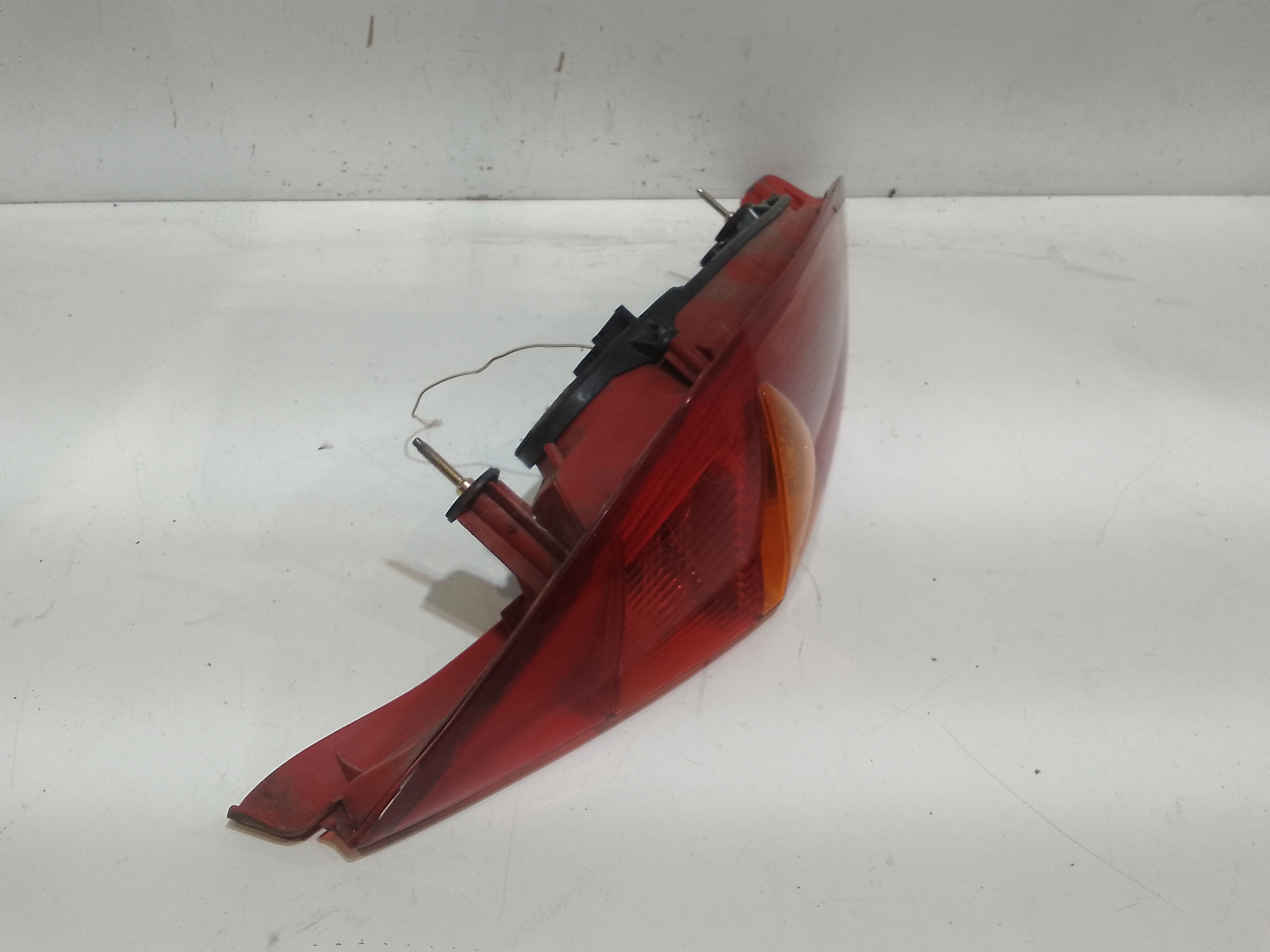 Stop fanale Posteriore sinistro lato Guida per Fiat Punto Berlina 3p 2 Serie (1999 - 2003)