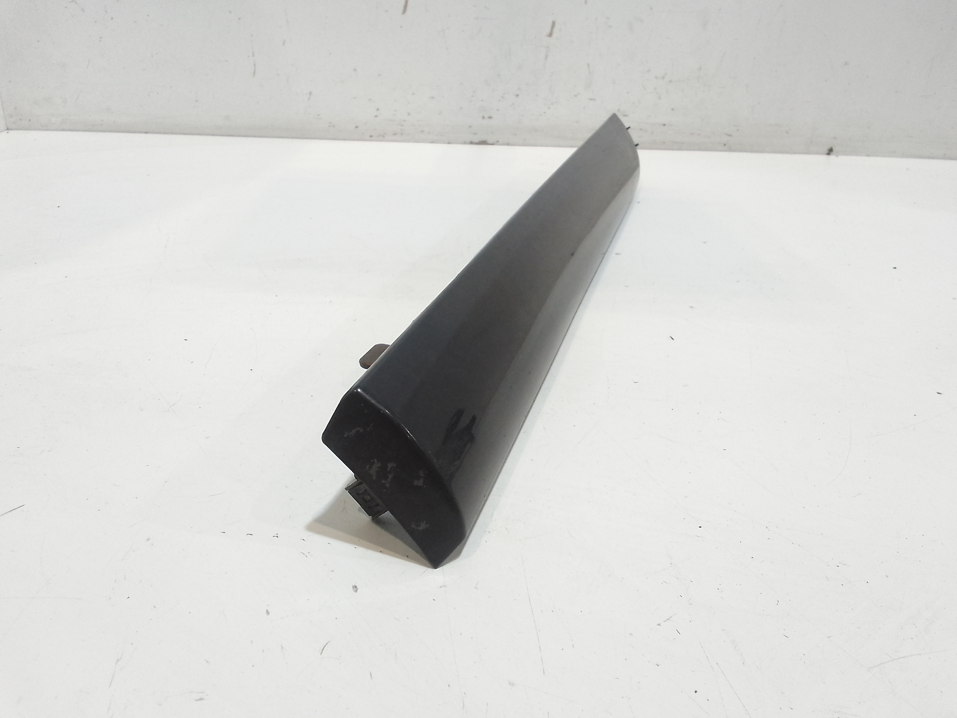 Listello anteriore dx per Chevrolet Captiva 1 Serie (2006 - In produzione)