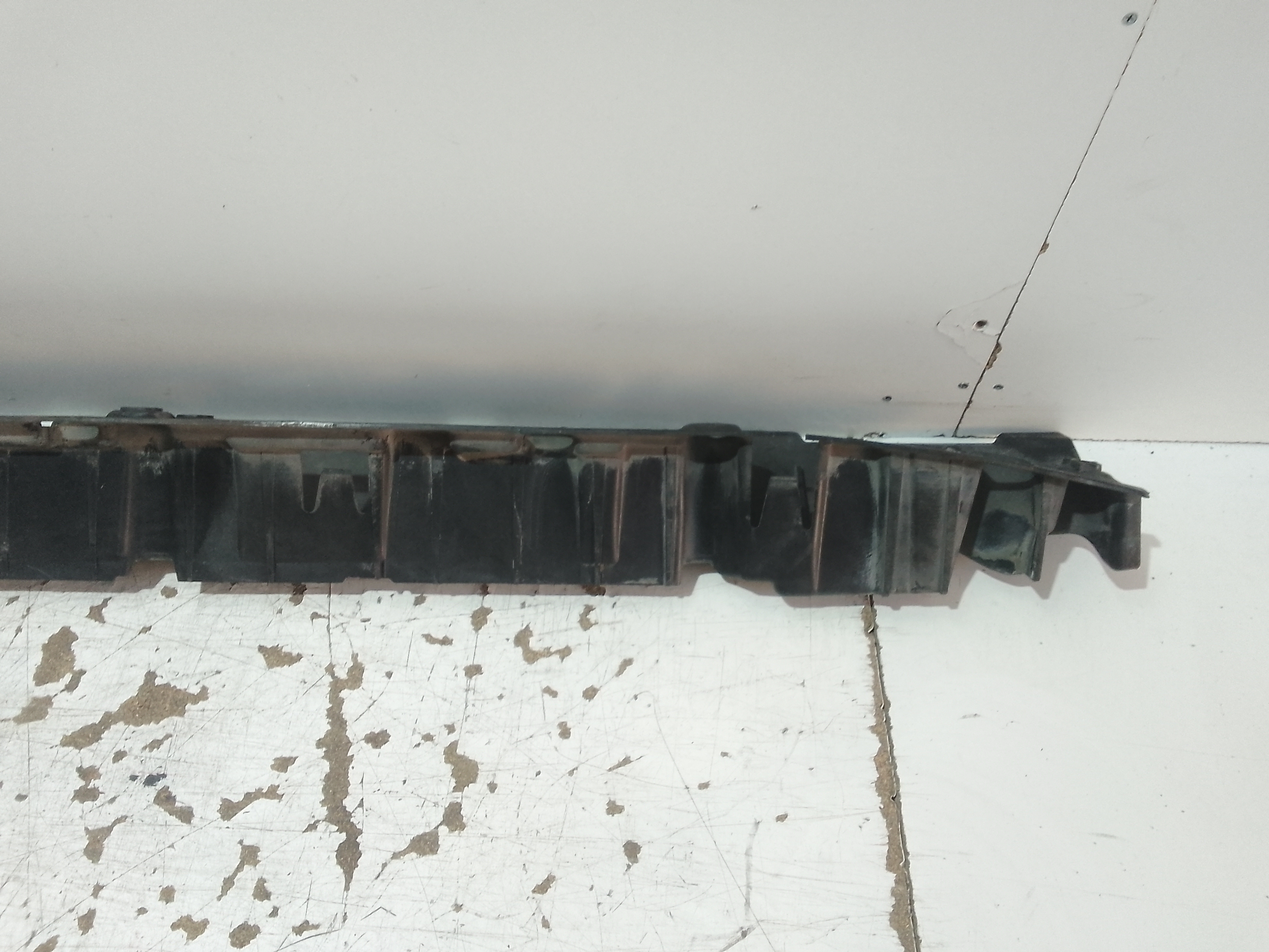 Supporto minigonna sottoporta sinistro per Bmw X5 Serie (e70) (06>13) (2006 - 2013)