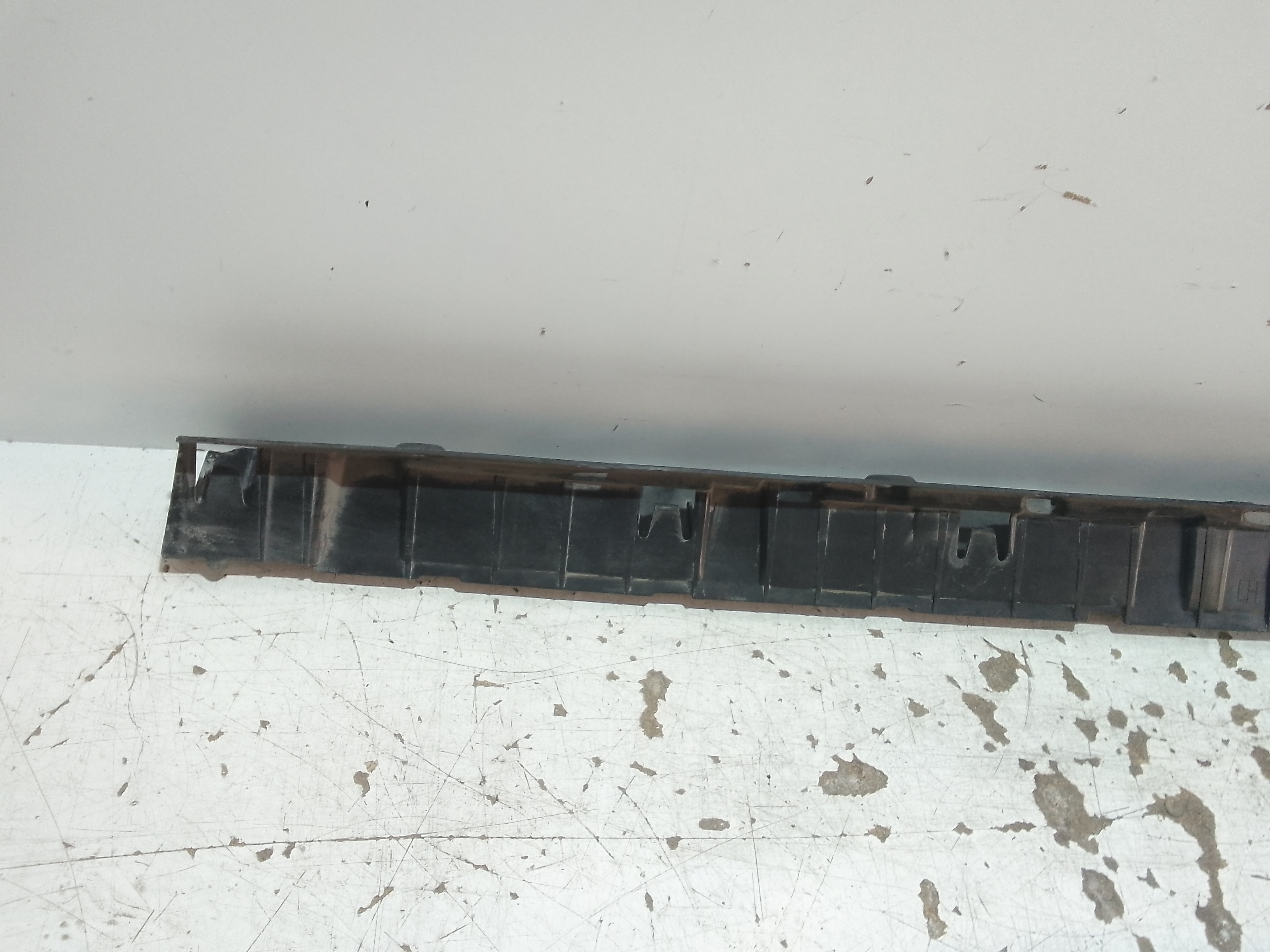 Supporto minigonna sottoporta sinistro per Bmw X5 Serie (e70) (06>13) (2006 - 2013)