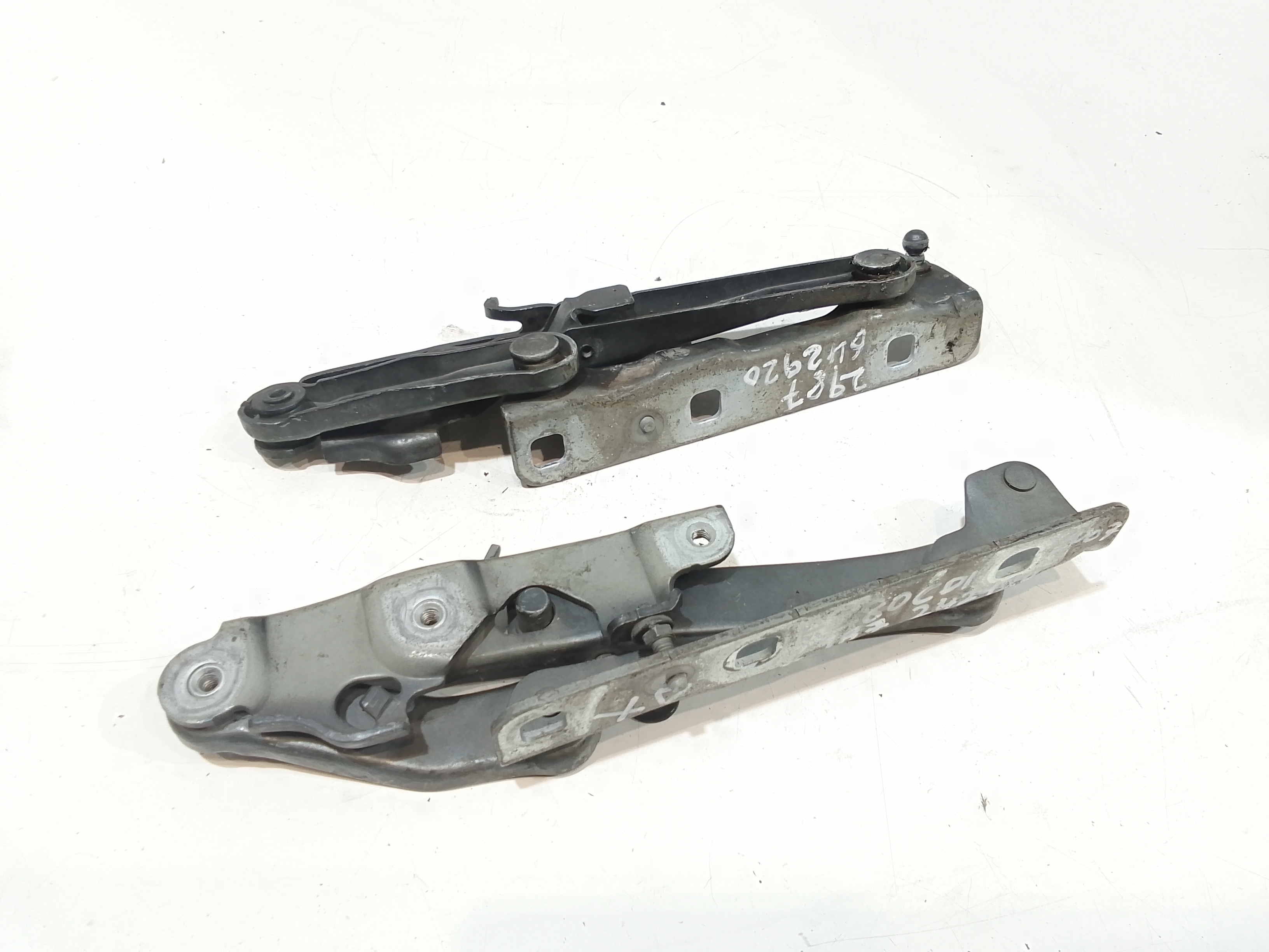 Cerniere cofano anteriore dx e sx per Mercedes Classe E Berlina W211 (2002 - 2007)