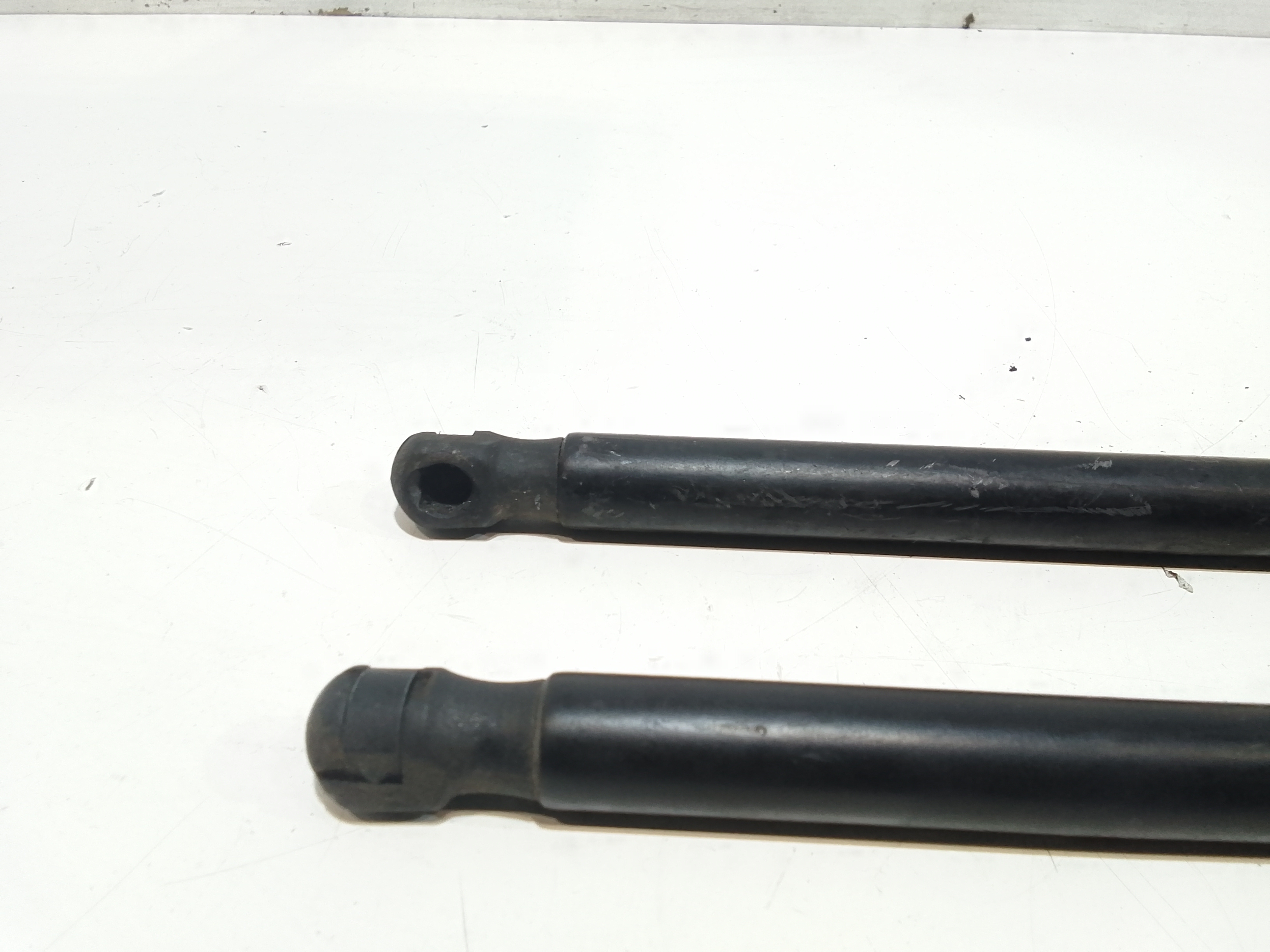 Pistoncini cofano ant per Mercedes Classe E Berlina W211 (2002 - 2007)