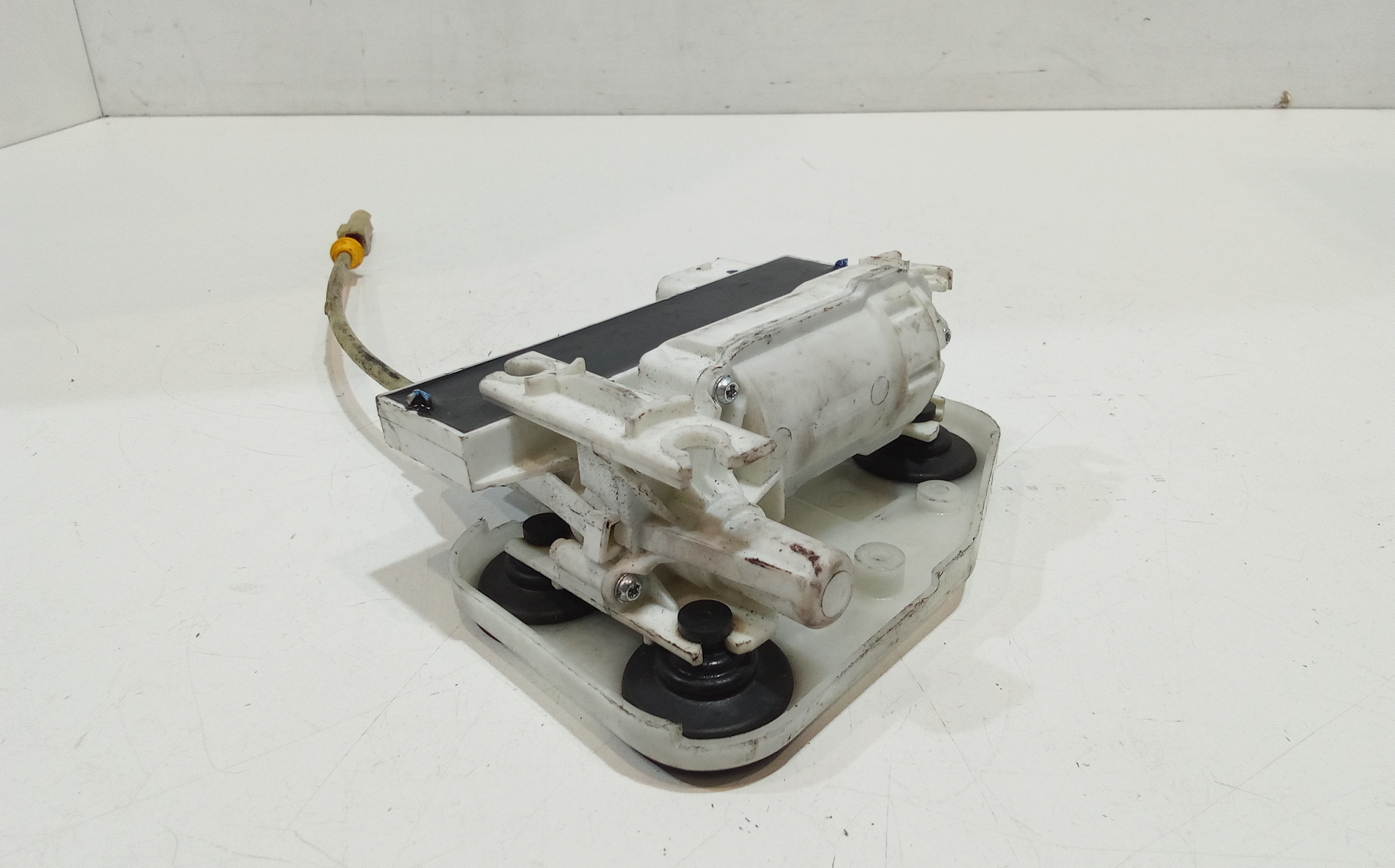 Attuatore serratura anteriore destro per Bmw X6 Serie (G06) (19>) (2019 - In produzione)