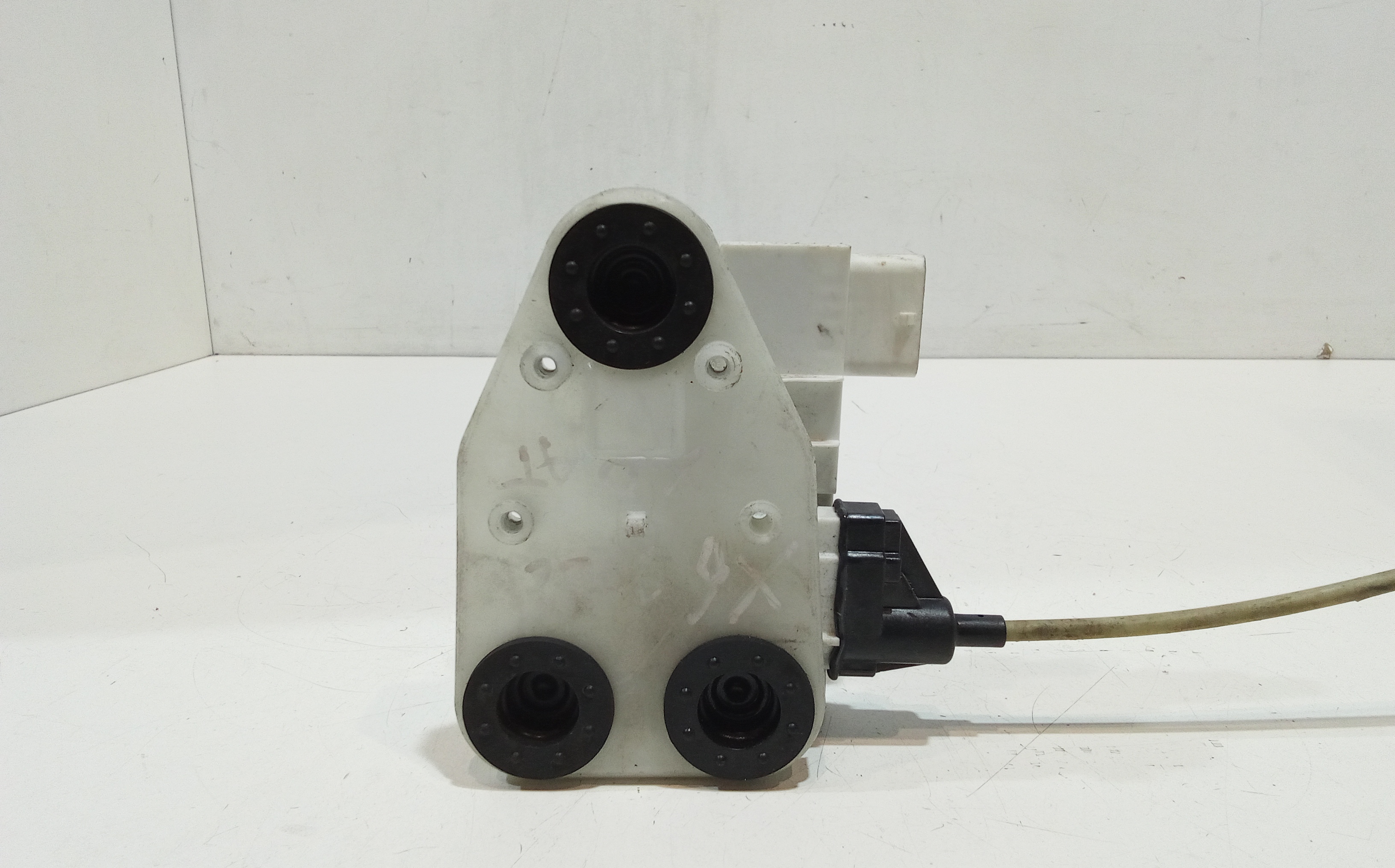 Attuatore serratura anteriore destro per Bmw X6 Serie (G06) (19>) (2019 - In produzione)