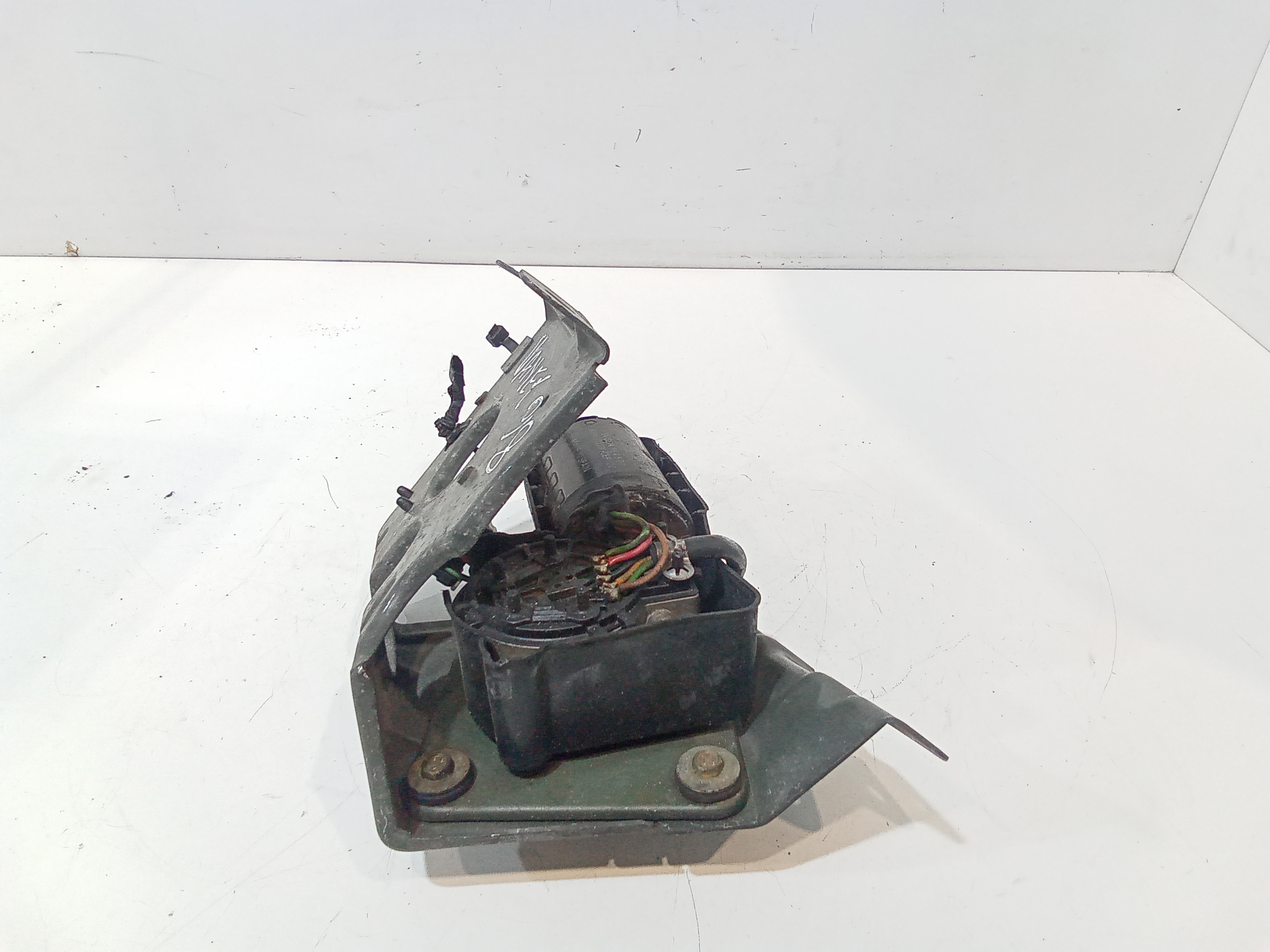 Motorino Tergicristallo Anteriore per Nissan Vanette 1 Serie (1996 - In produzione)