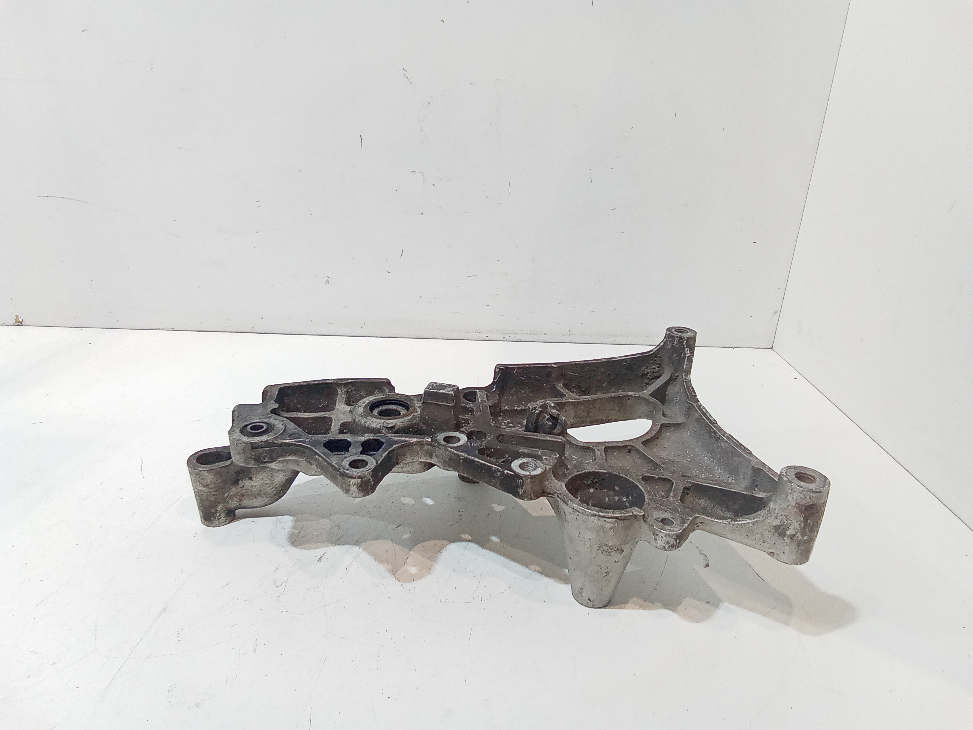 Staffa supporto marmitta per Yamaha Majesty 250cc (99>06) (1999 - 2006)