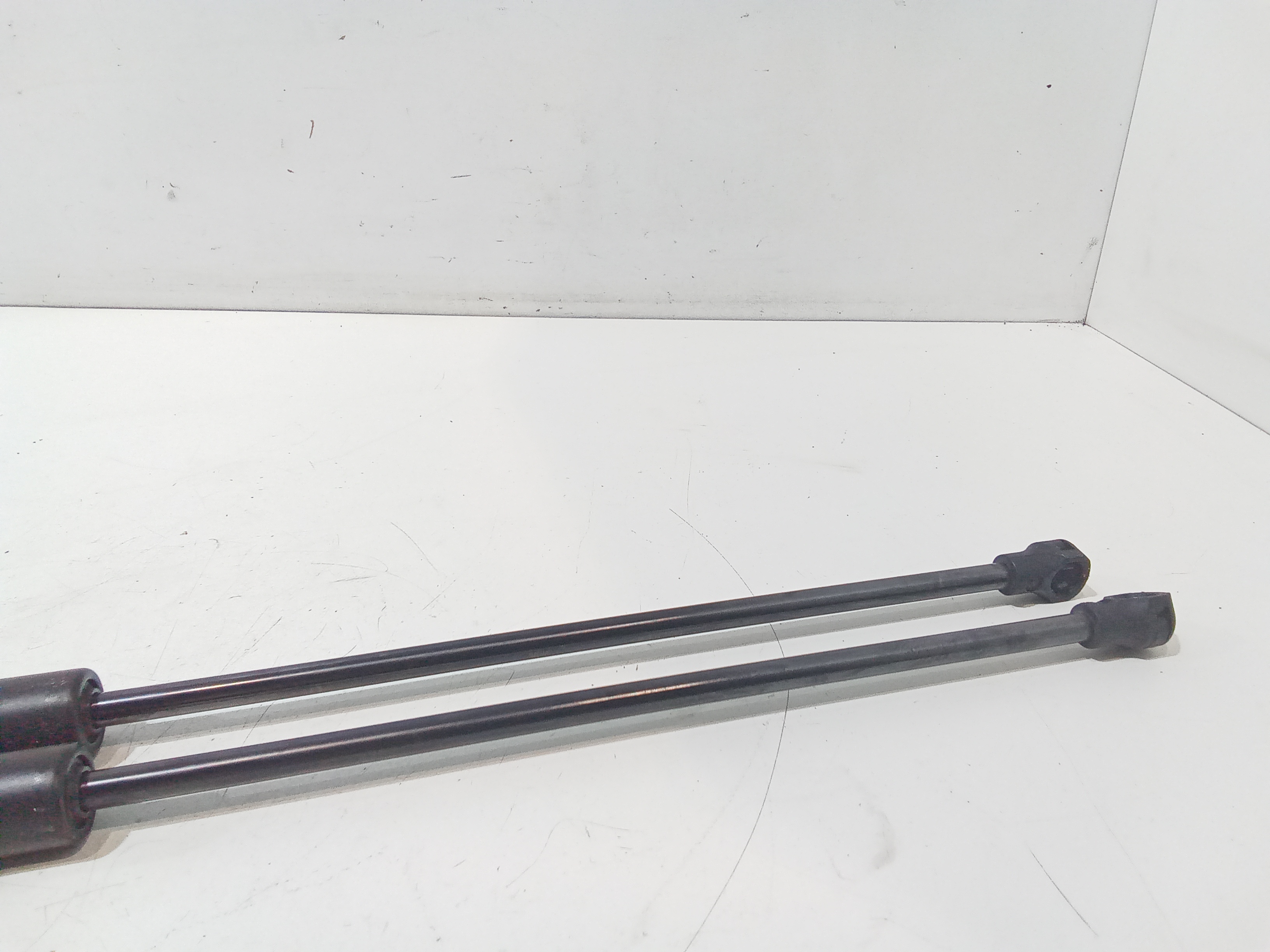 Pistoncini cofano Post. per Citroen Berlingo 3 Serie (2008 - 2018)