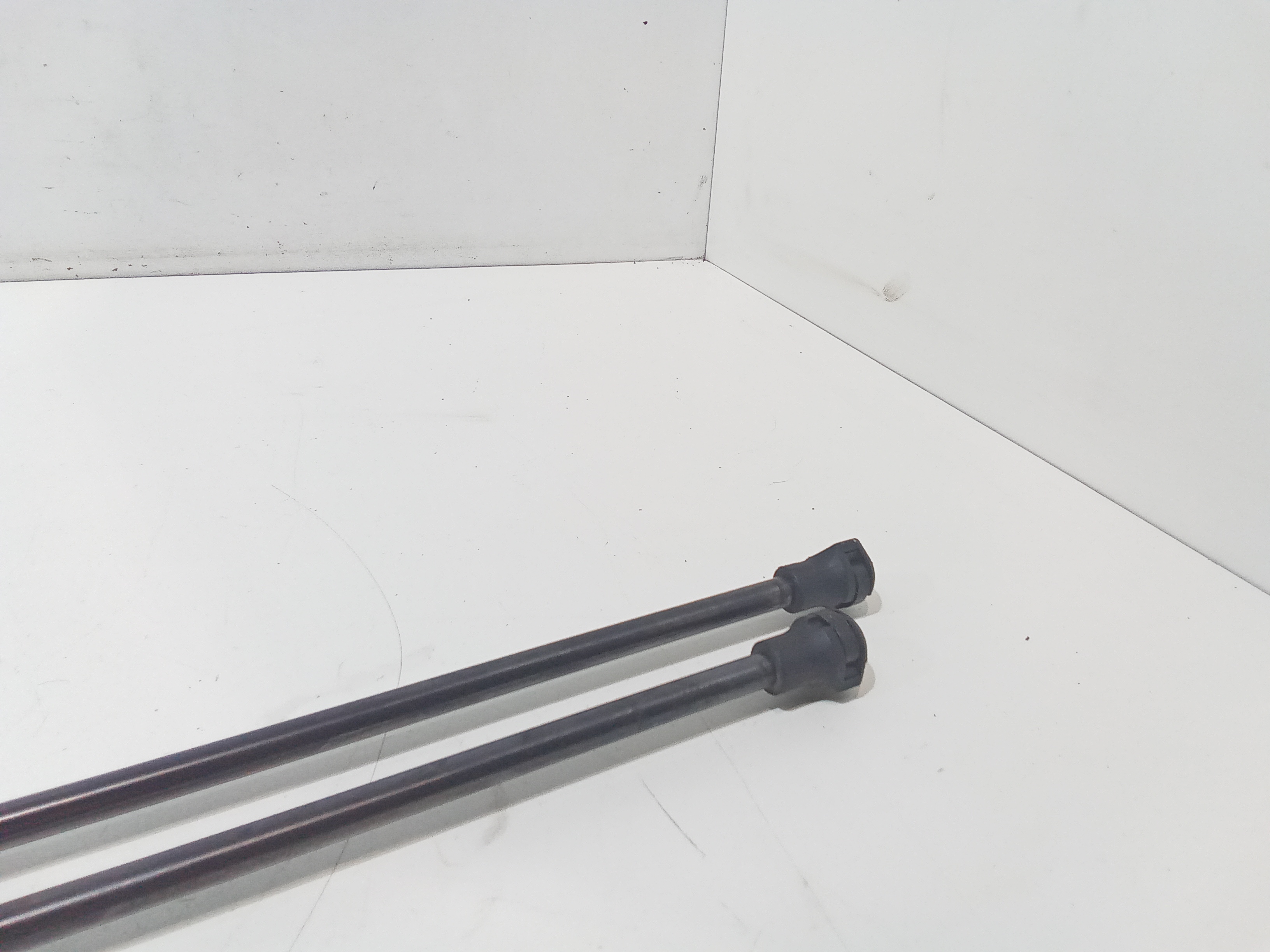 Pistoncini cofano Post. per Citroen Berlingo 3 Serie (2008 - 2018)