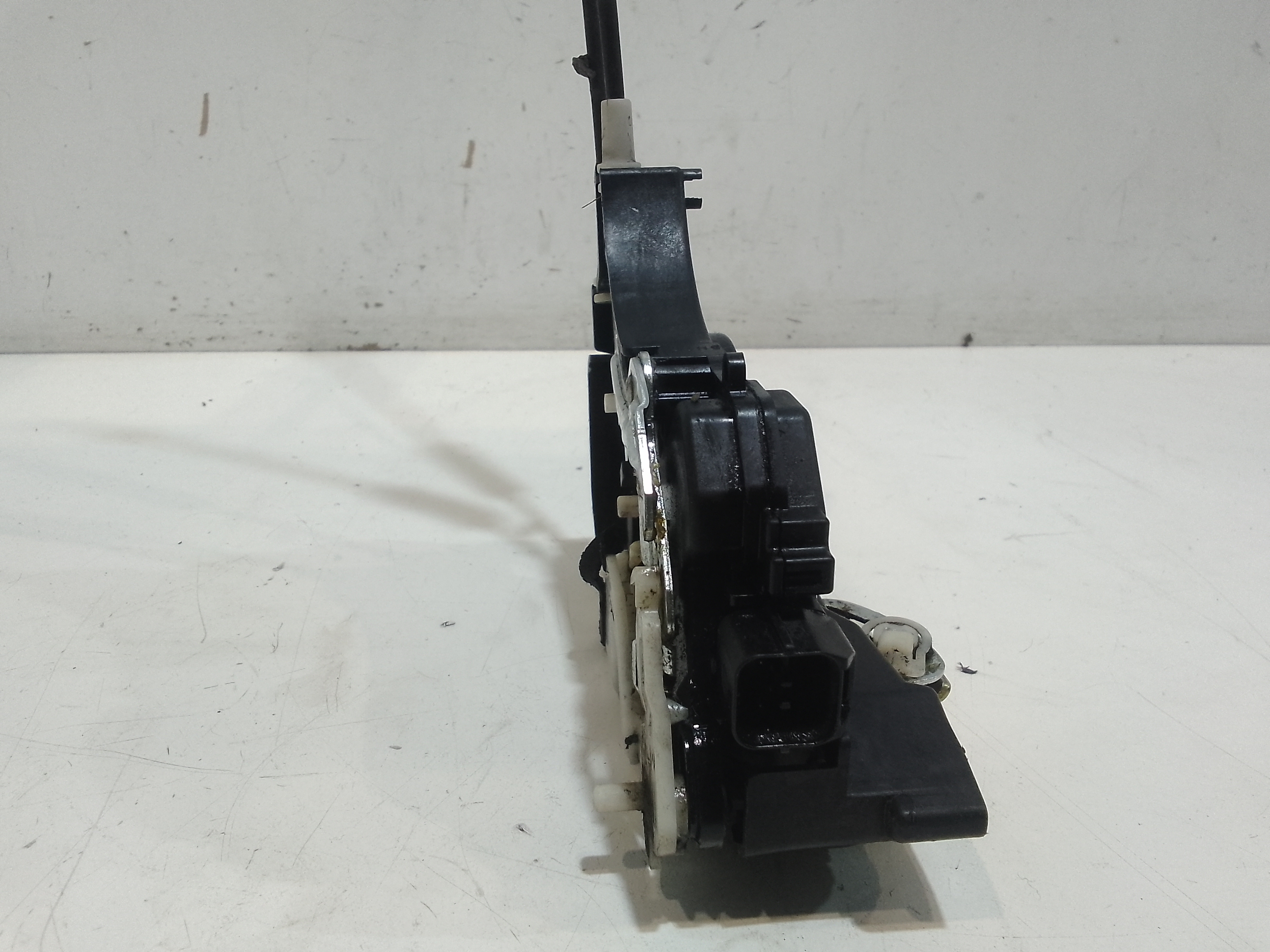 Serratura Anteriore Destra per Mitsubishi Colt Serie 5p (z) (06>12) (2006 - 2012)