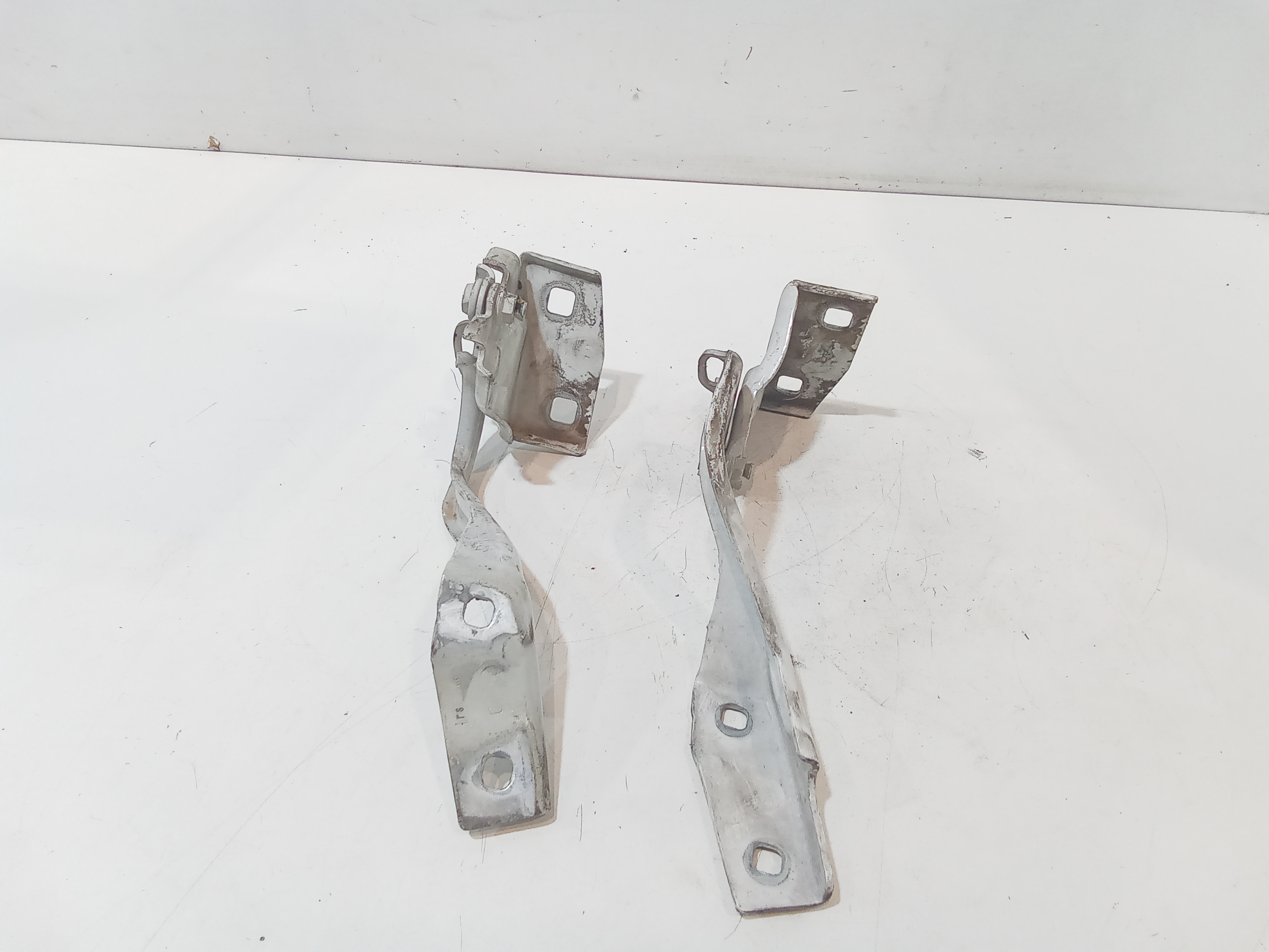 Cerniere cofano anteriore dx e sx per Citroen Jumpy Furgone (16>) (2016 - In produzione)