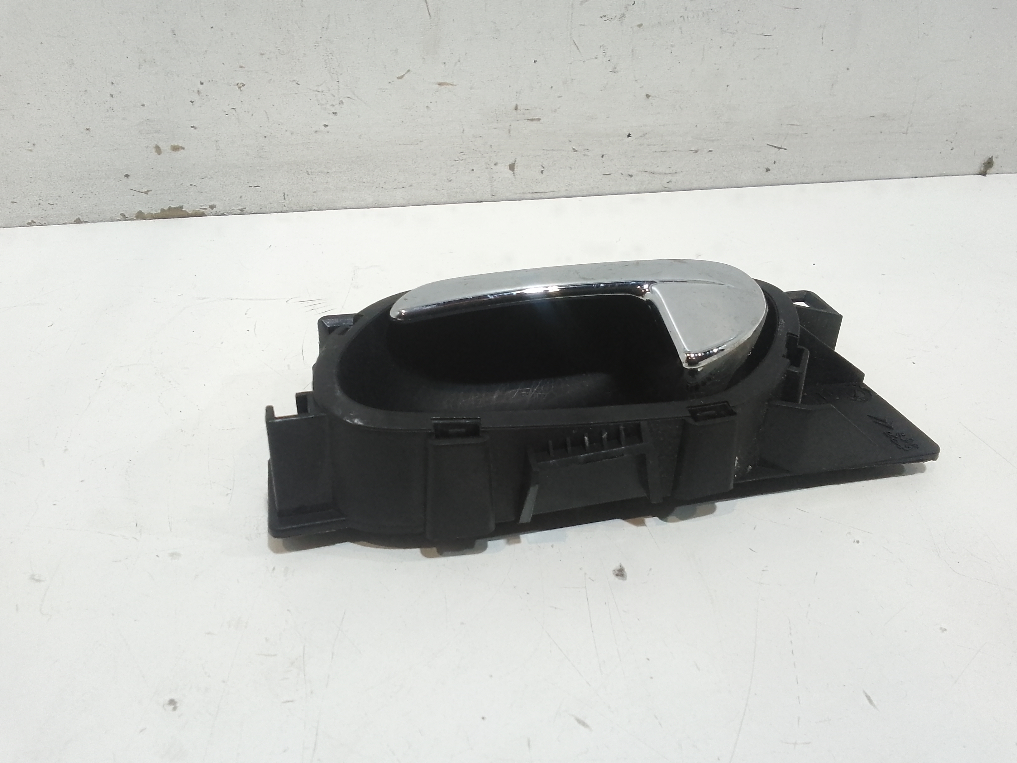 Maniglia interna anteriore Sinistra per Citroen C3 Serie (2009 - 2015)