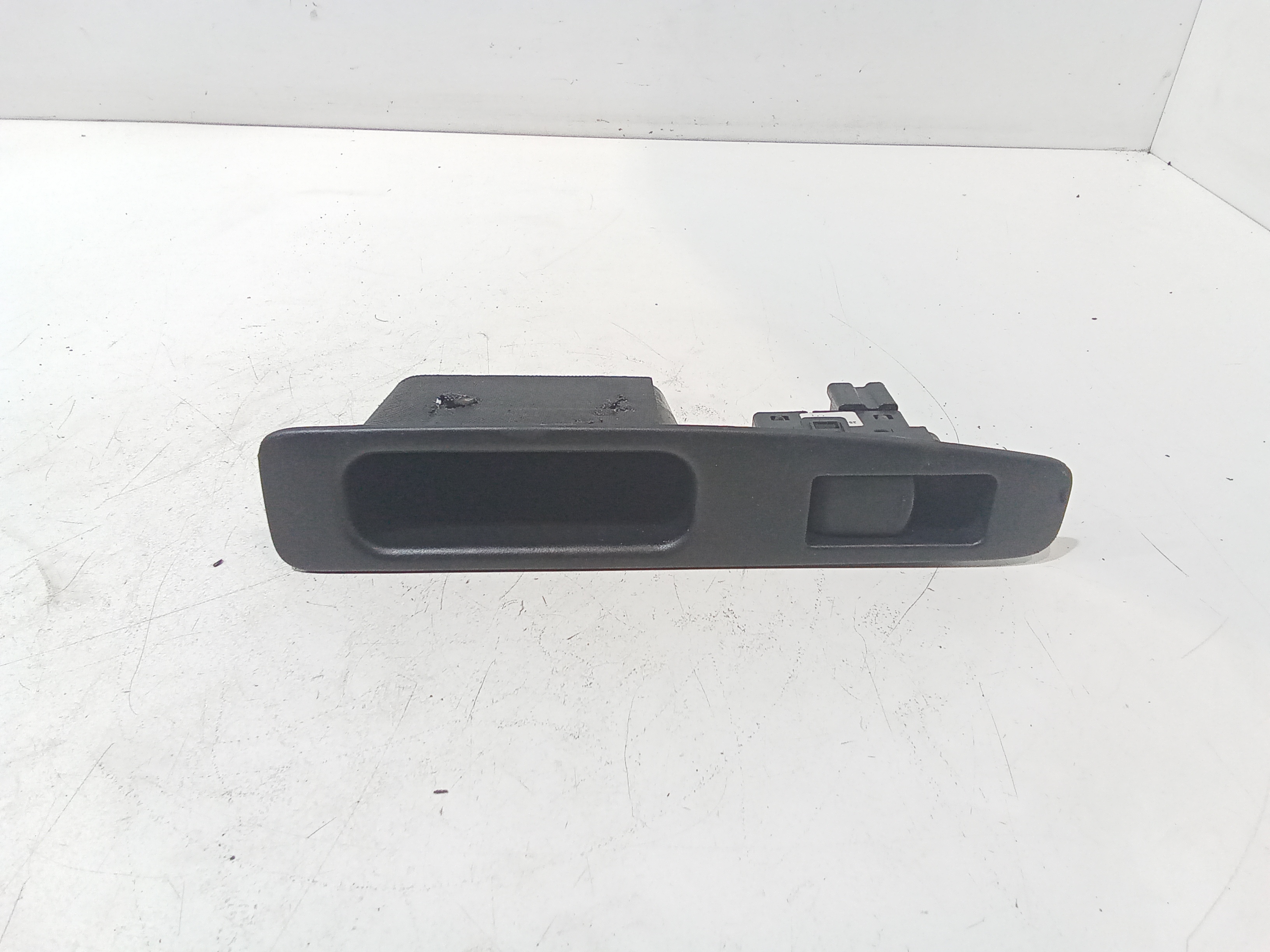 Pulsantiera Posteriore Destra per Nissan Qashqai 1 Serie (2006 - 2009)