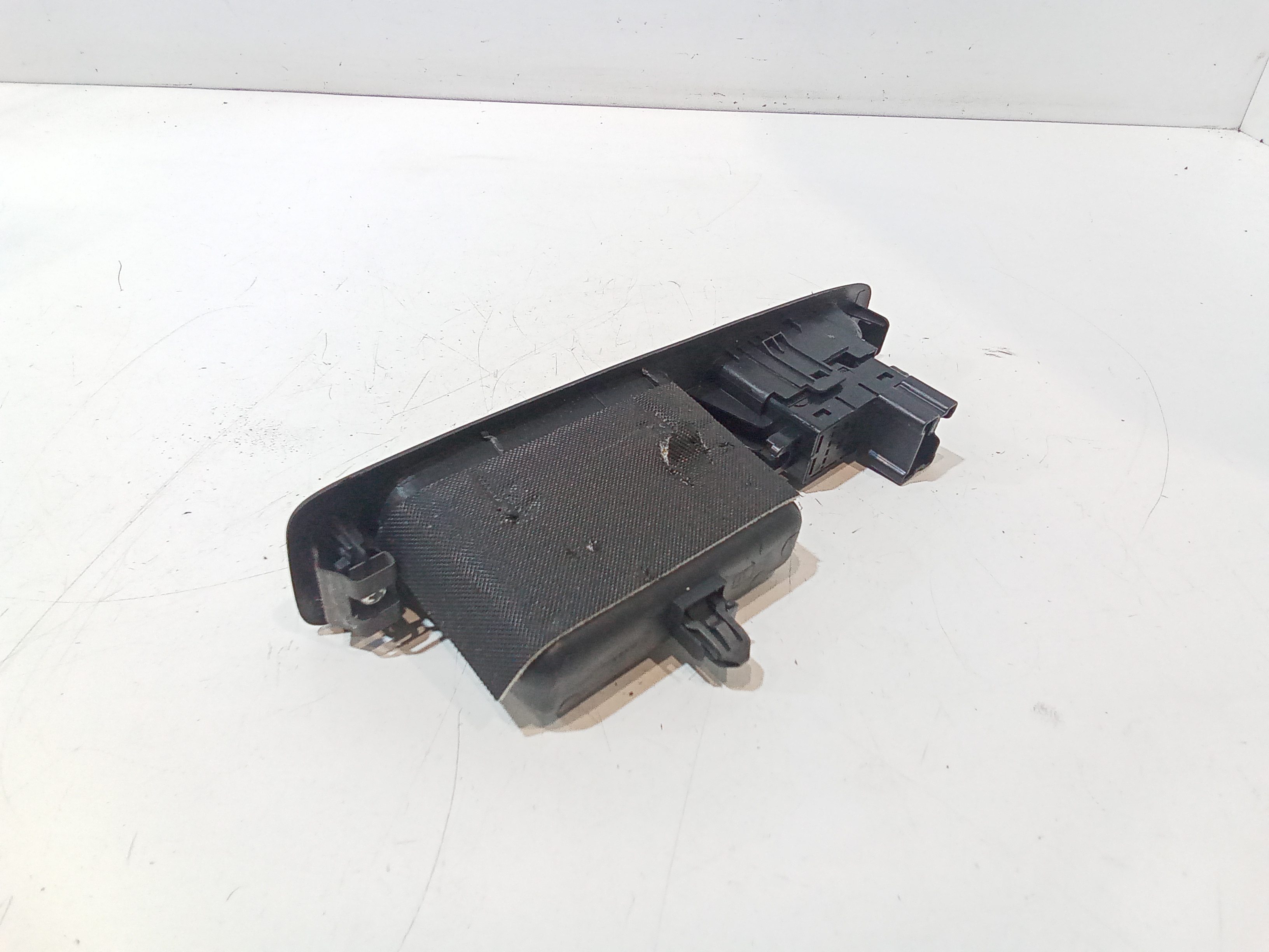 Pulsantiera Posteriore Sinistra per Nissan Qashqai 1 Serie (2006 - 2009)